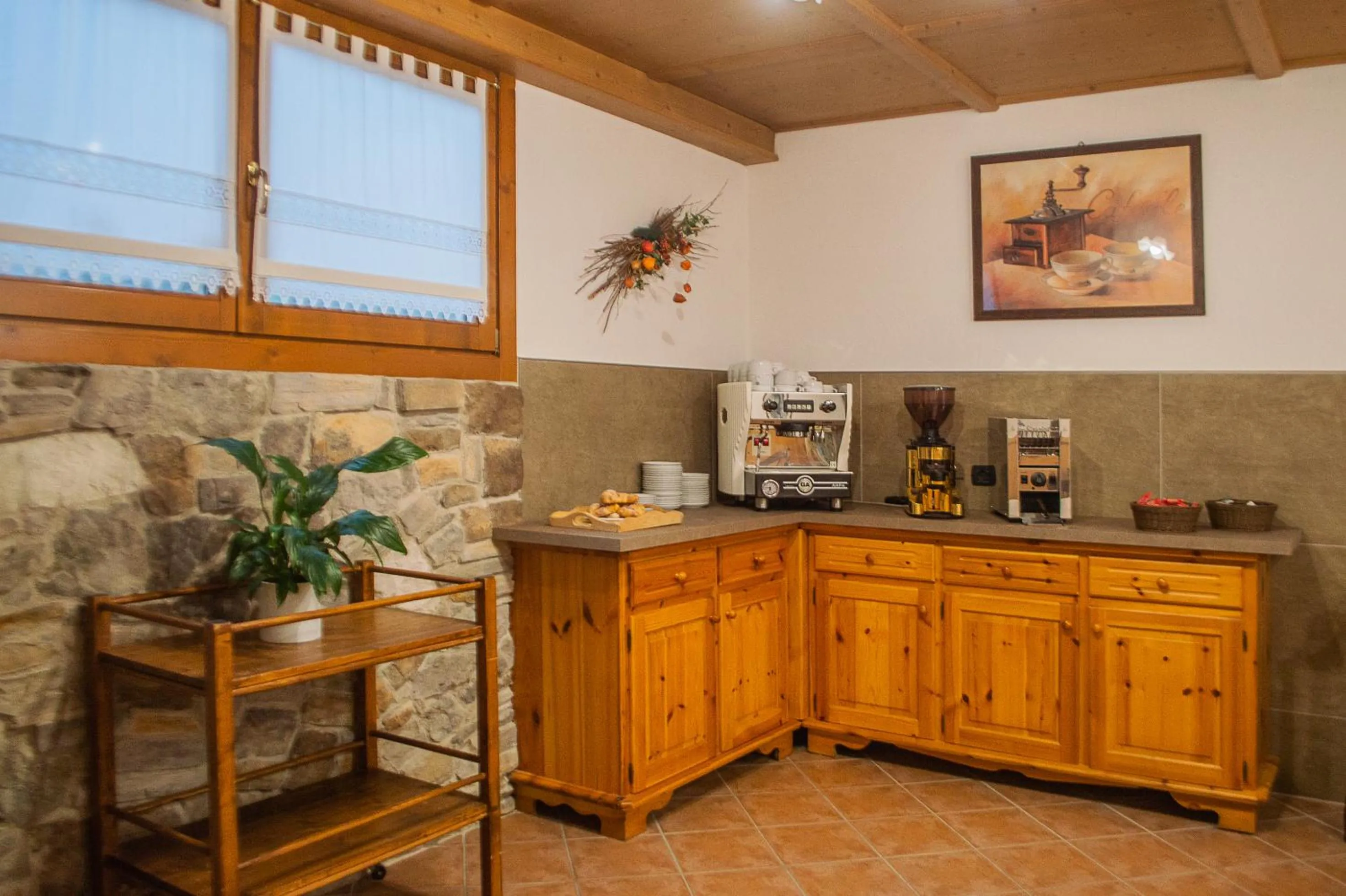 Coffee/tea facilities in Villa Lucin