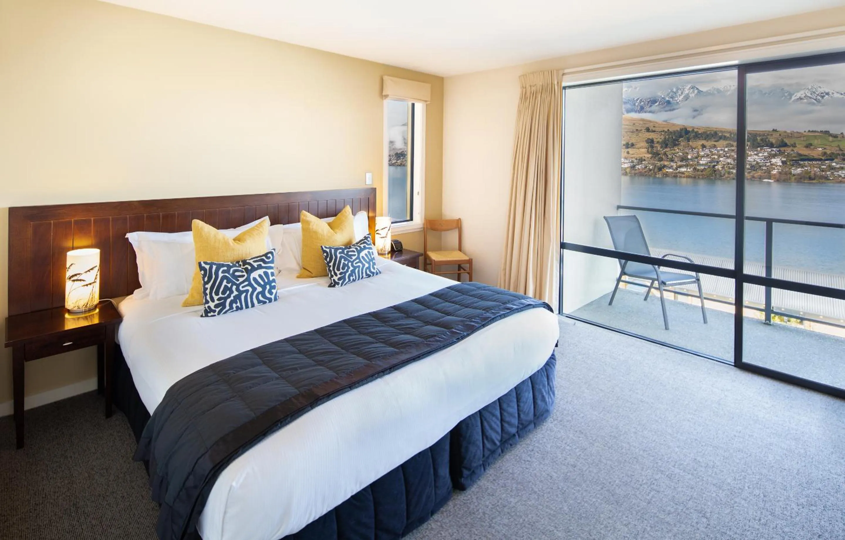 Bedroom, Bed in Villa Del Lago