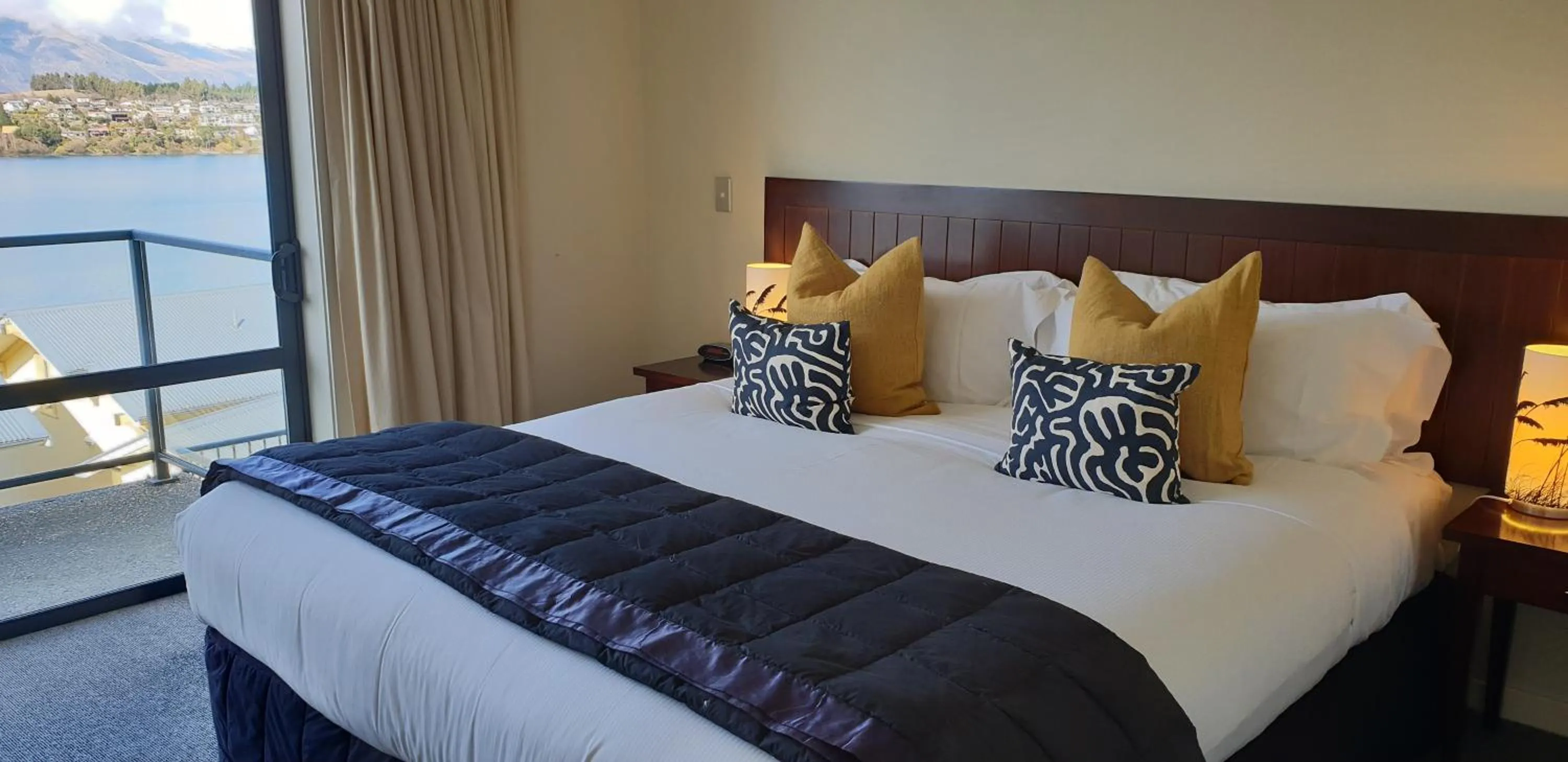 Bedroom, Bed in Villa Del Lago