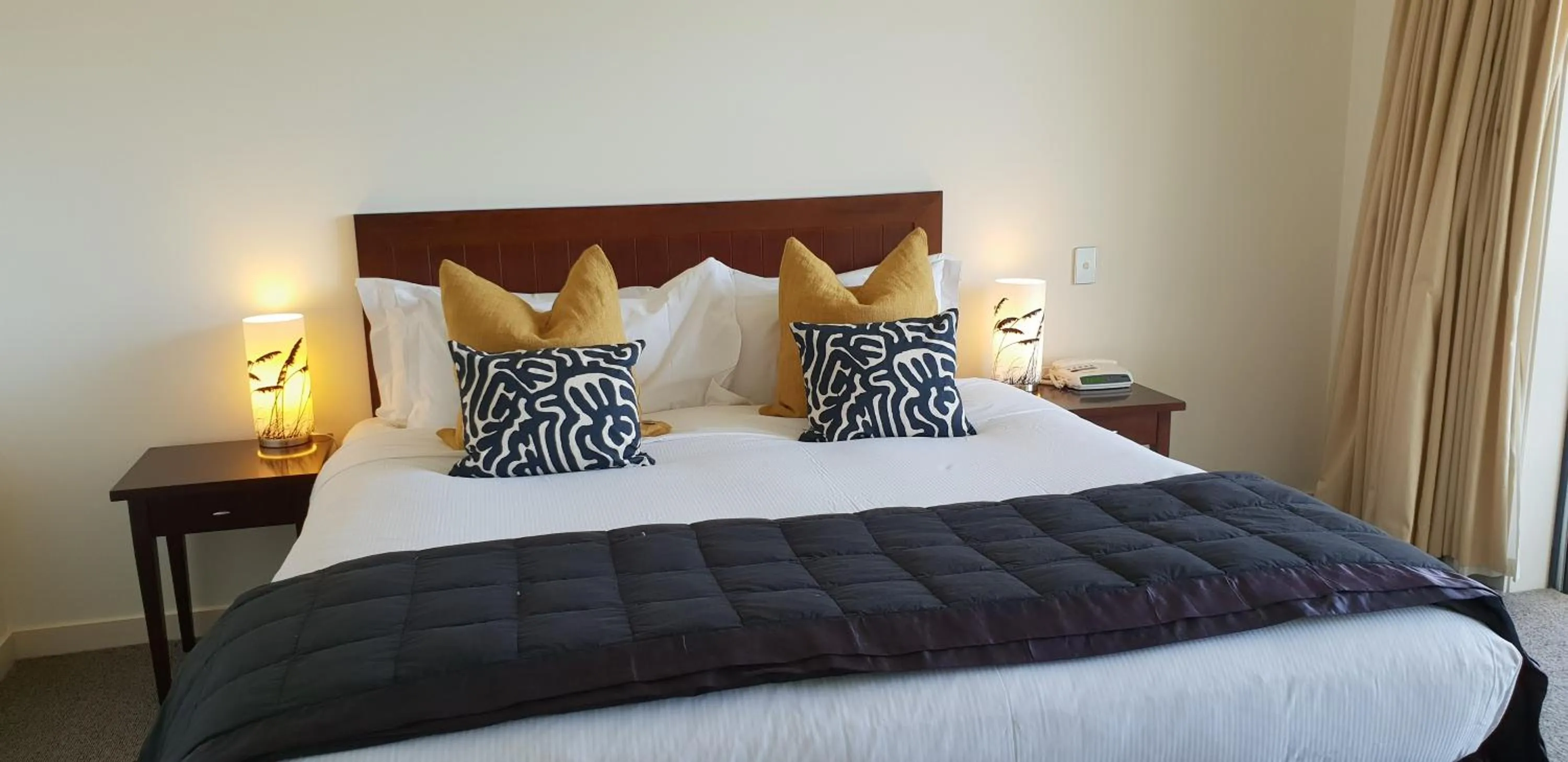 Bedroom, Bed in Villa Del Lago