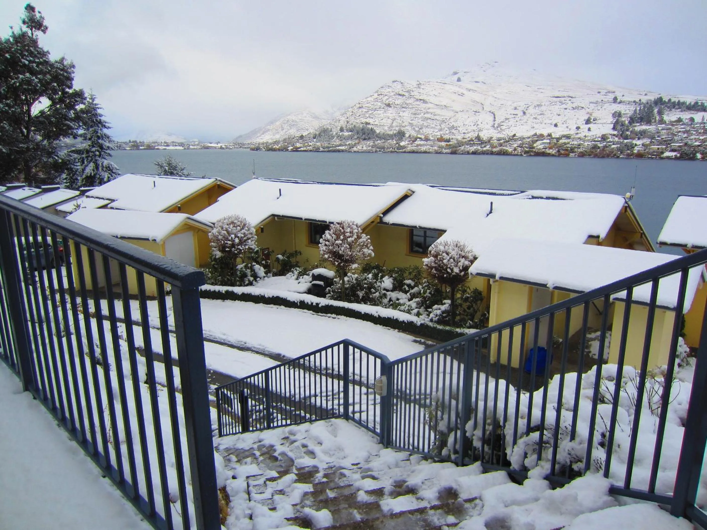 Lake view in Villa Del Lago