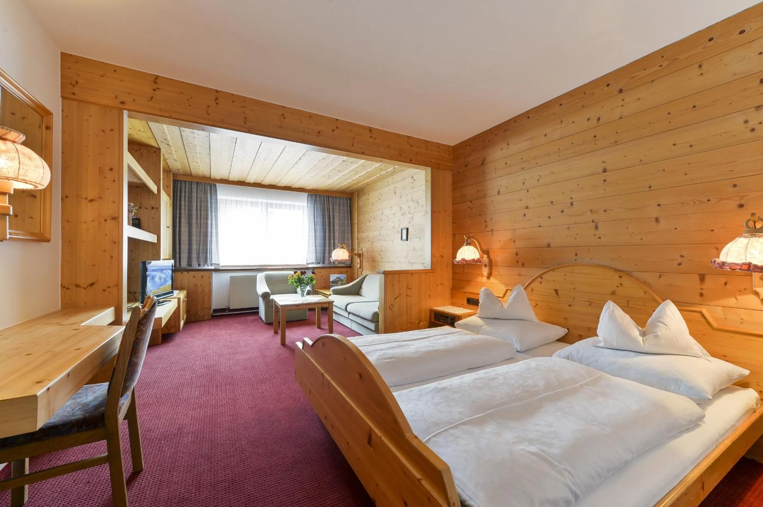 Bed in Hotel Bergheim