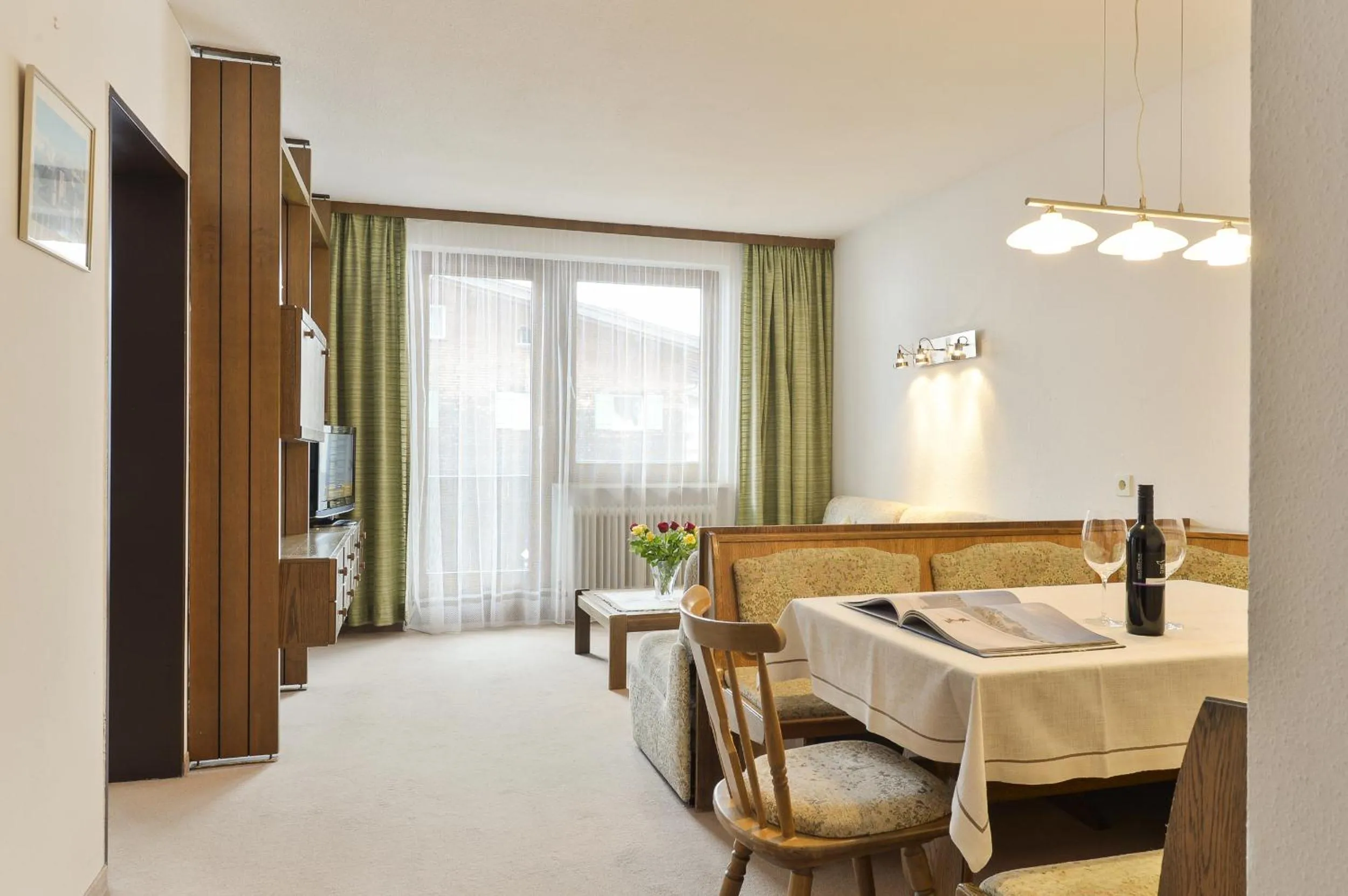 Dining area in Hotel Bergheim