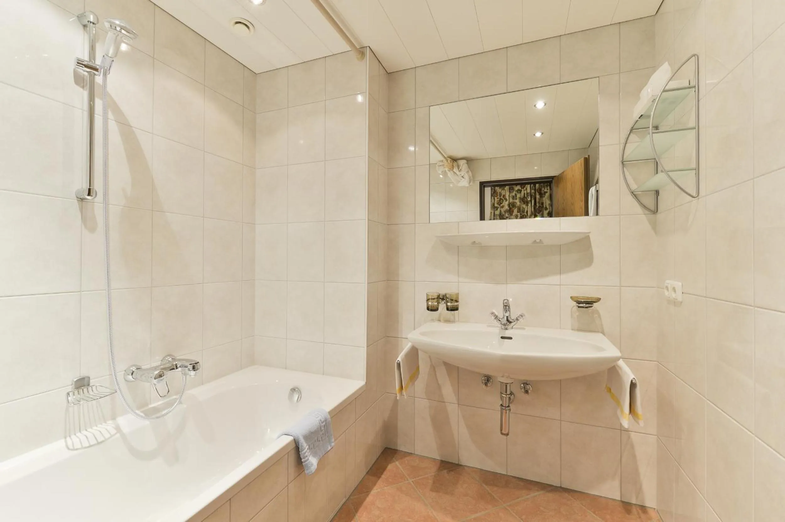 Bathroom in Hotel Bergheim