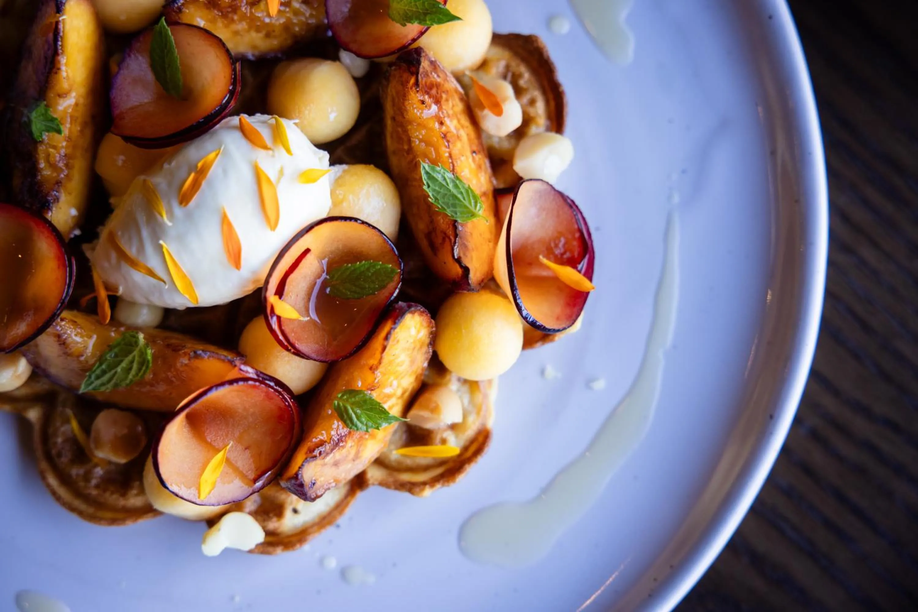 Food and drinks in Azur Lodge