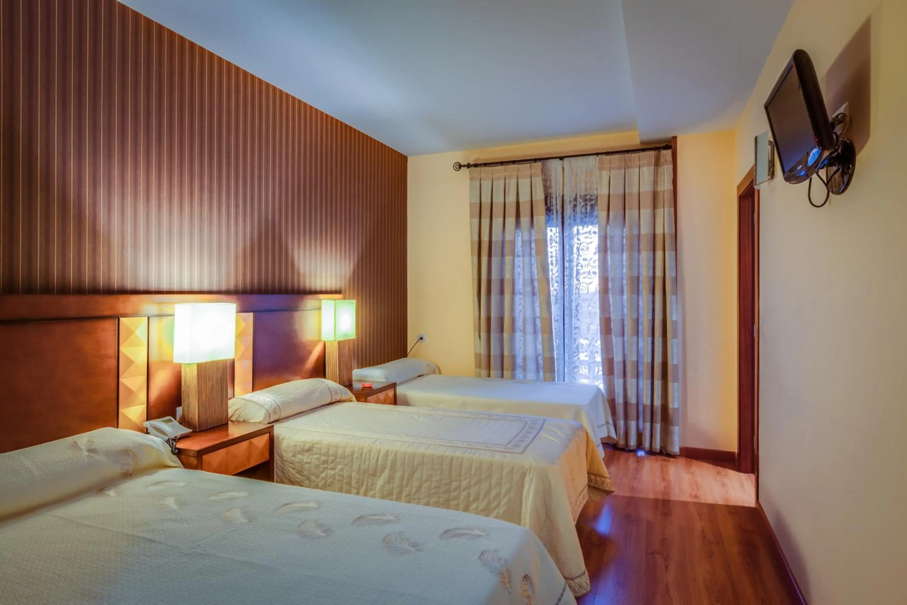 Day, Bed in Hotel Ciudad de Martos
