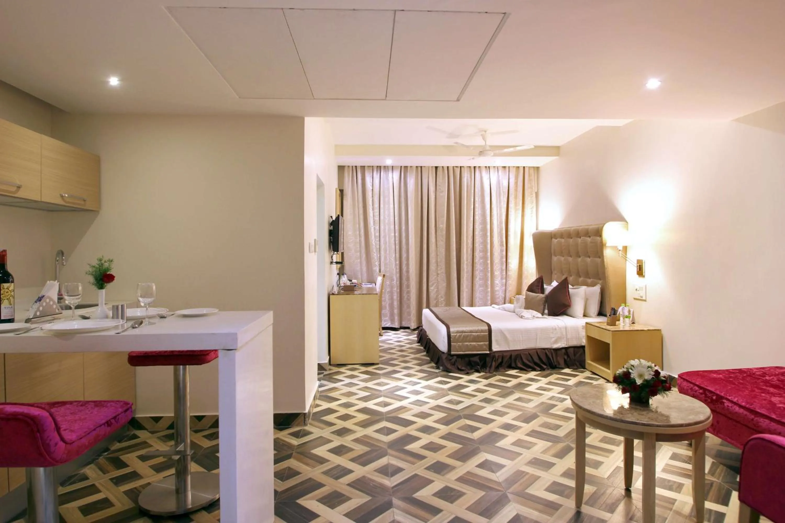 Photo of the whole room, Bed in Best Western Ashoka