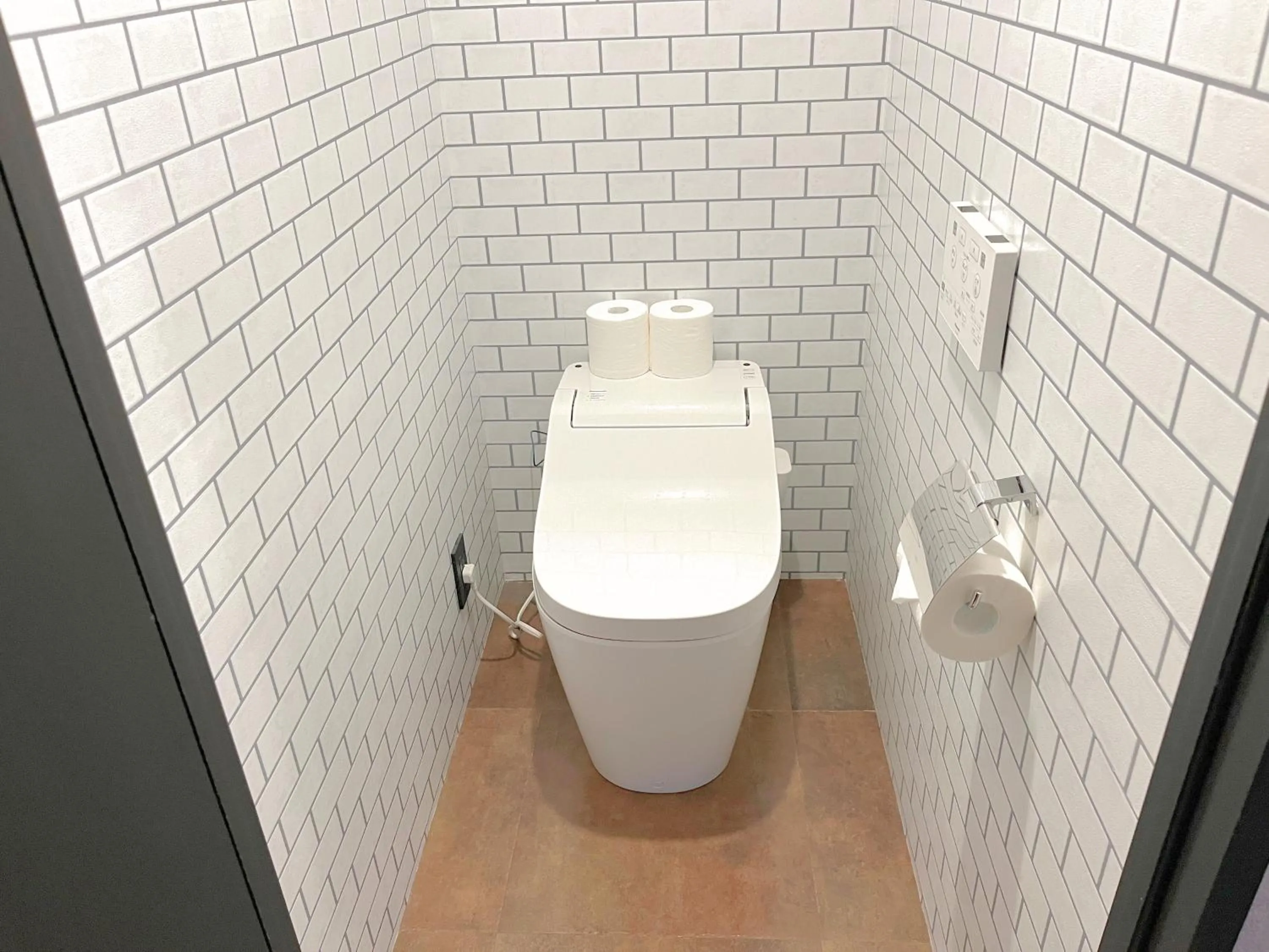 Toilet in Book Tea Bed SHINJUKU-GYOEN