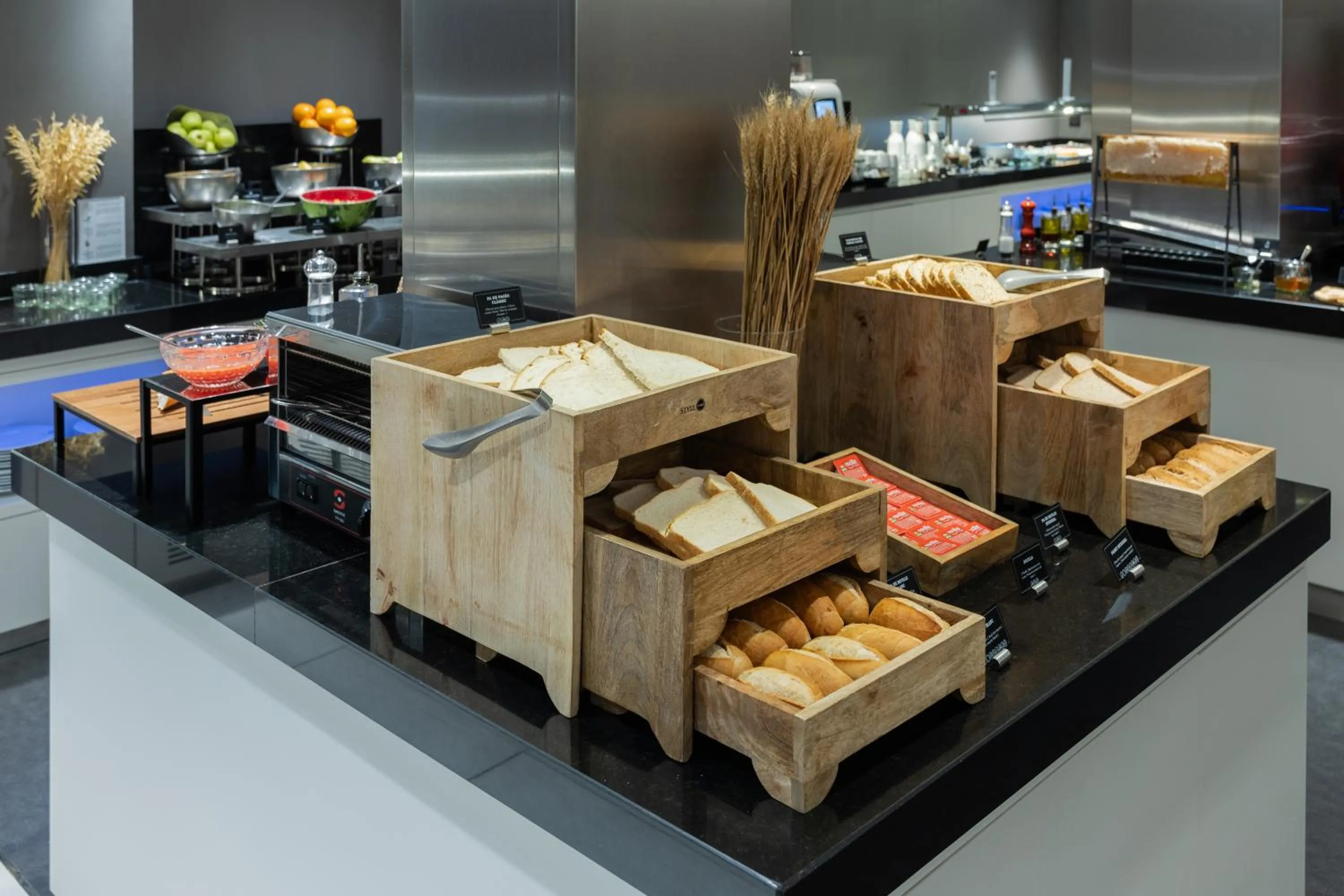 Buffet breakfast in Hotel Ciutadella Barcelona