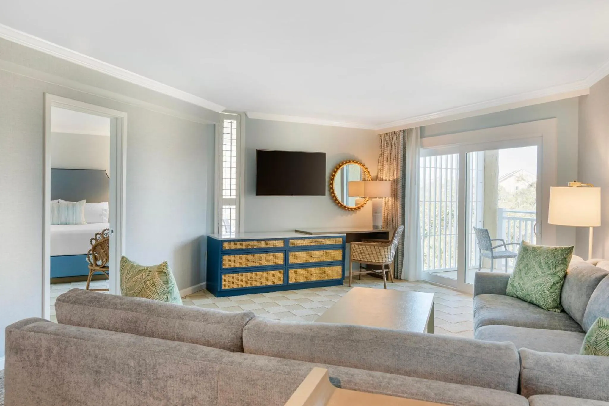 Living room in Omni Hilton Head Oceanfront Resort