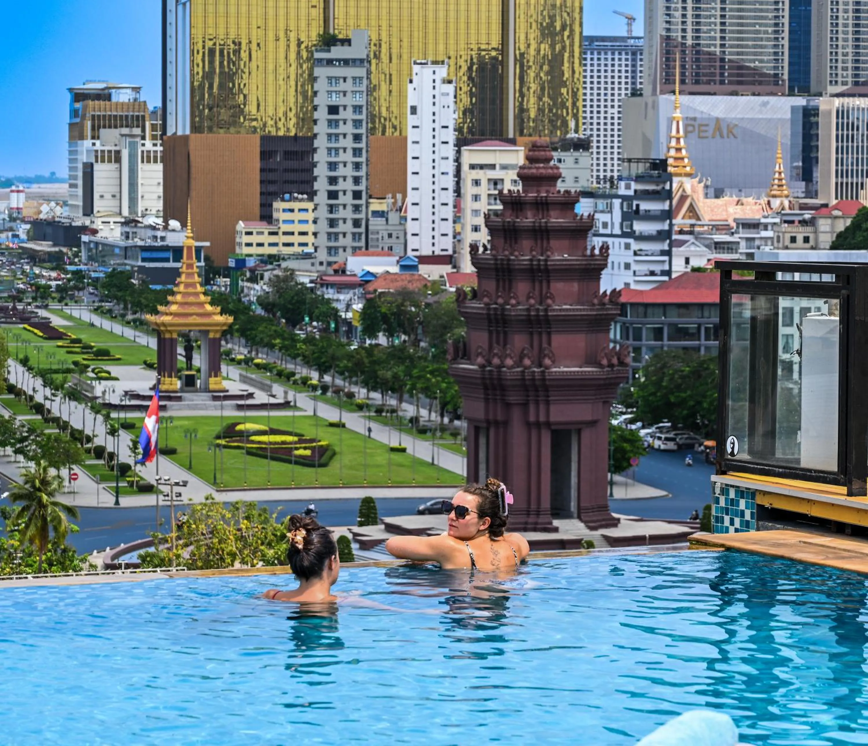 Swimming pool in Phnom Penh 51 Hotel & Residences