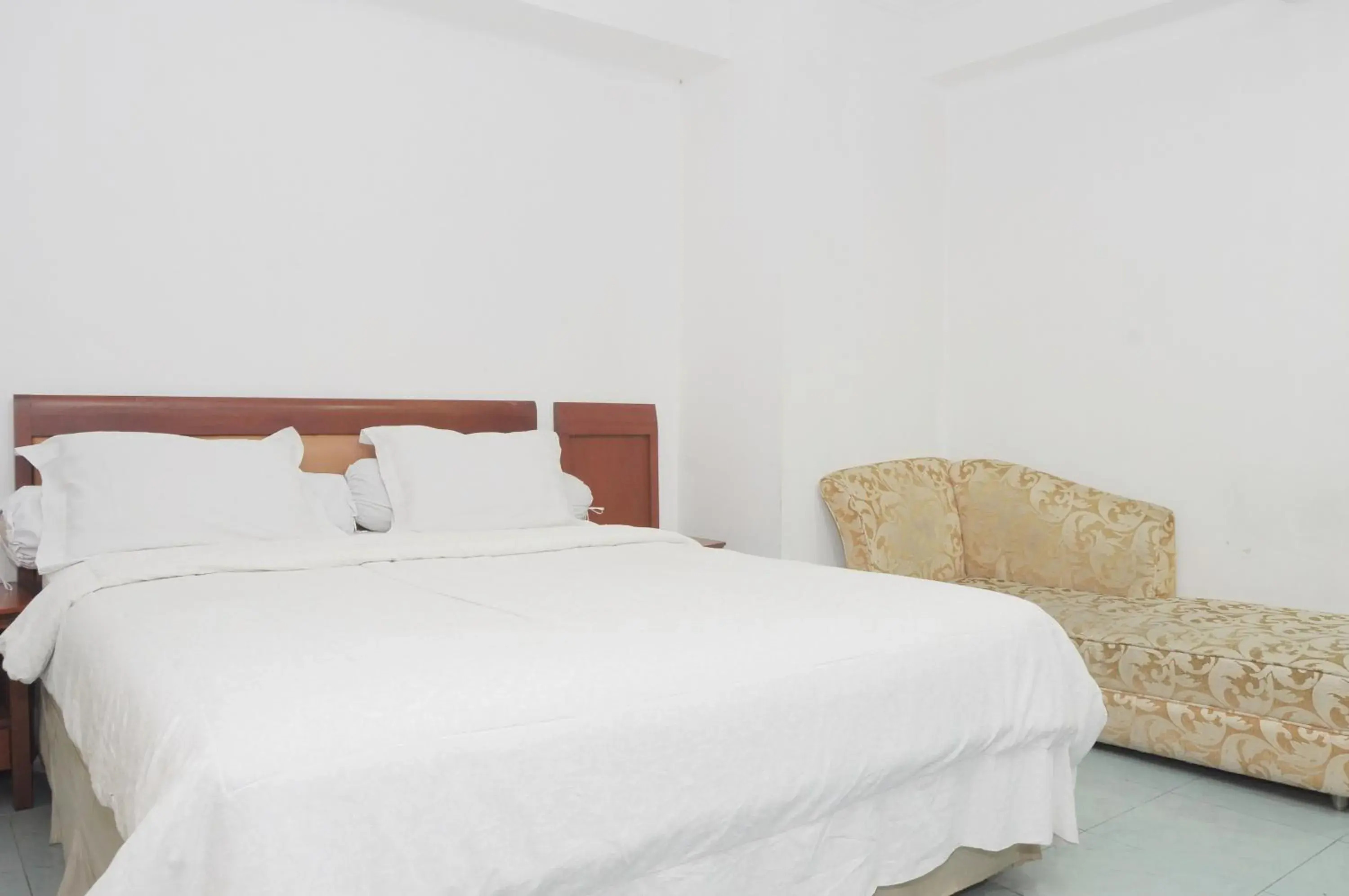 Superior Double Room in Graha SUMSEL Superior Double Room in Graha SUMSEL