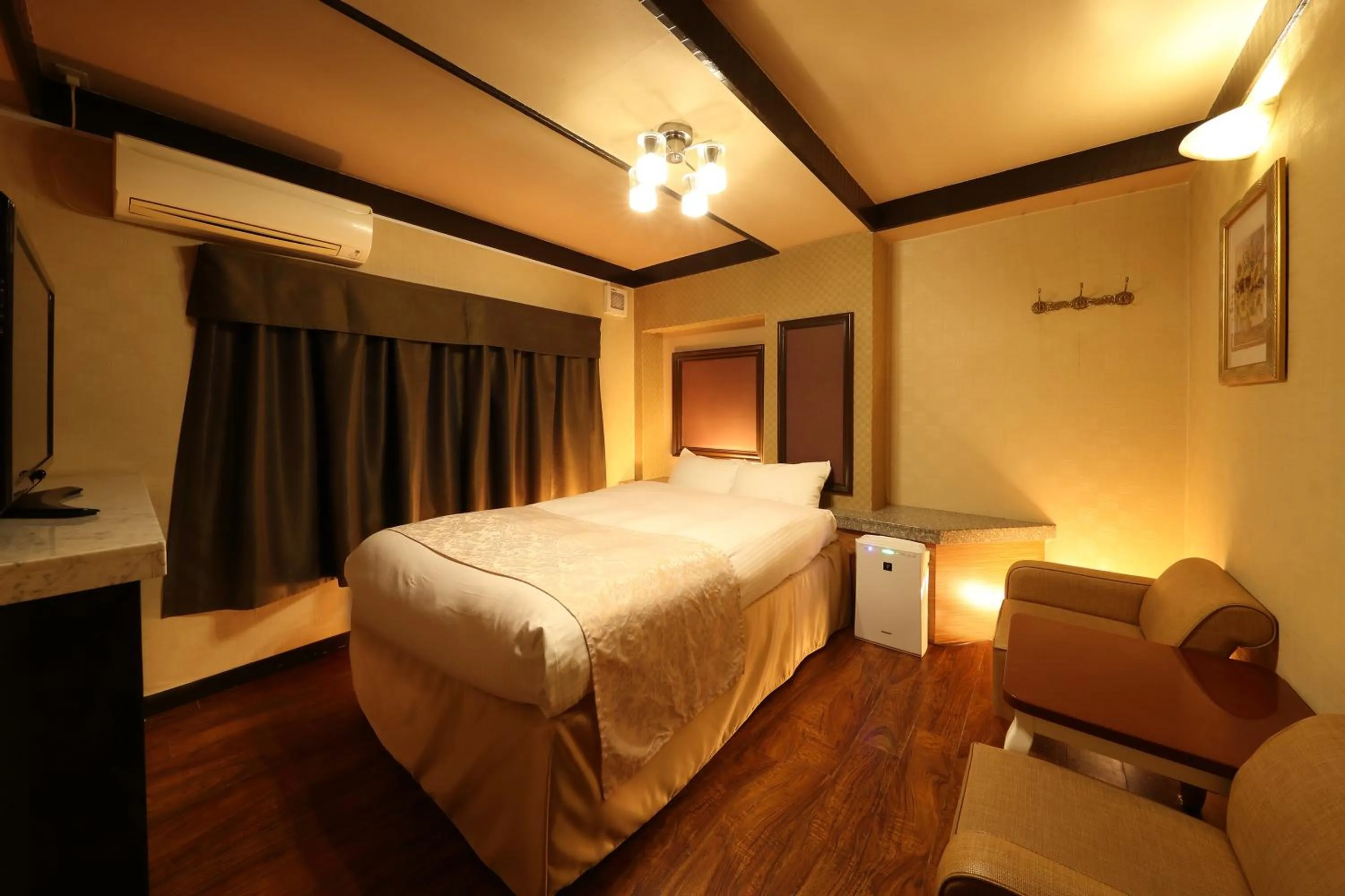 Photo of the whole room, Bed in Hotel Fine Olive Kyoto Yamashina (Adult Only)
