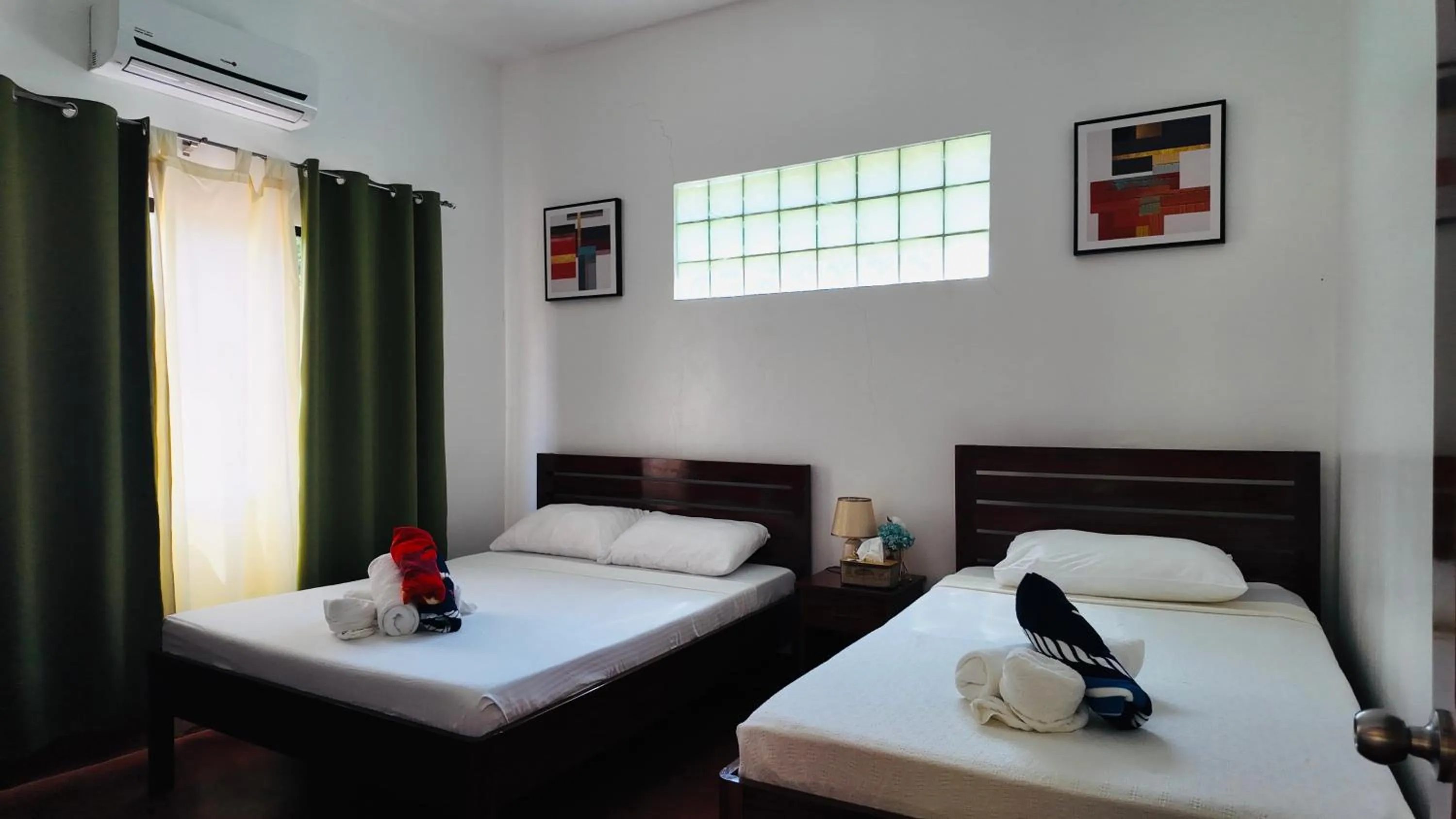 Bed in Tongatok Cliff Resort