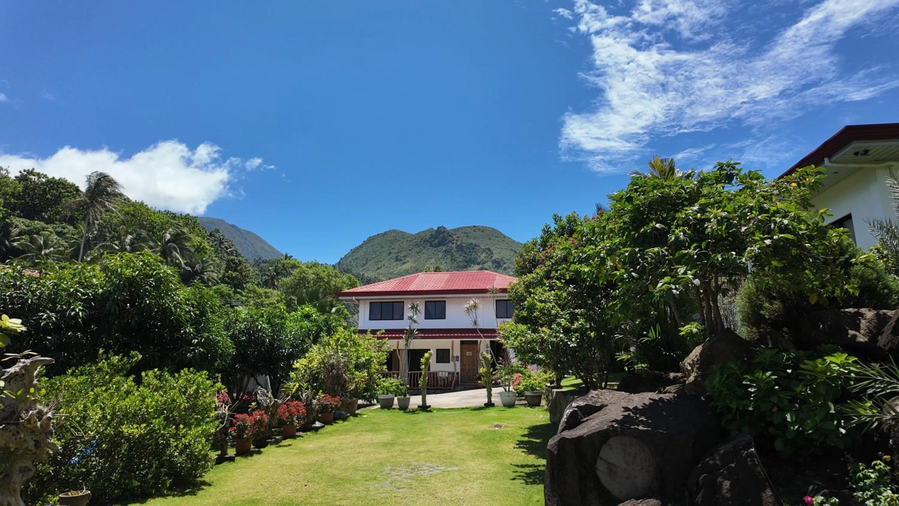 Property building in Tongatok Cliff Resort