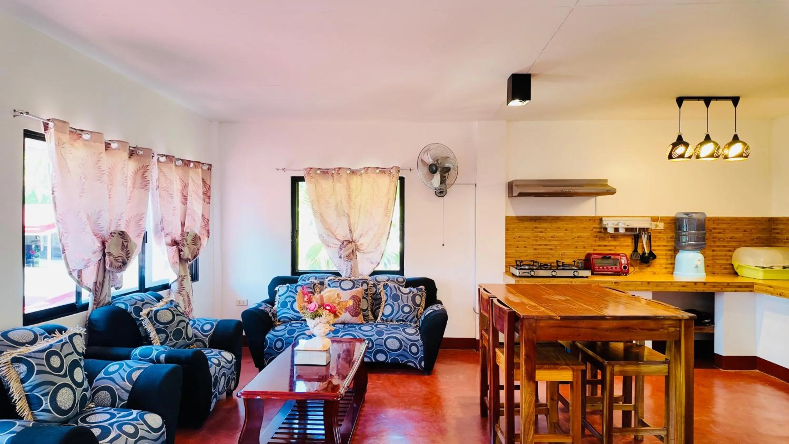 Kitchen or kitchenette in Tongatok Cliff Resort