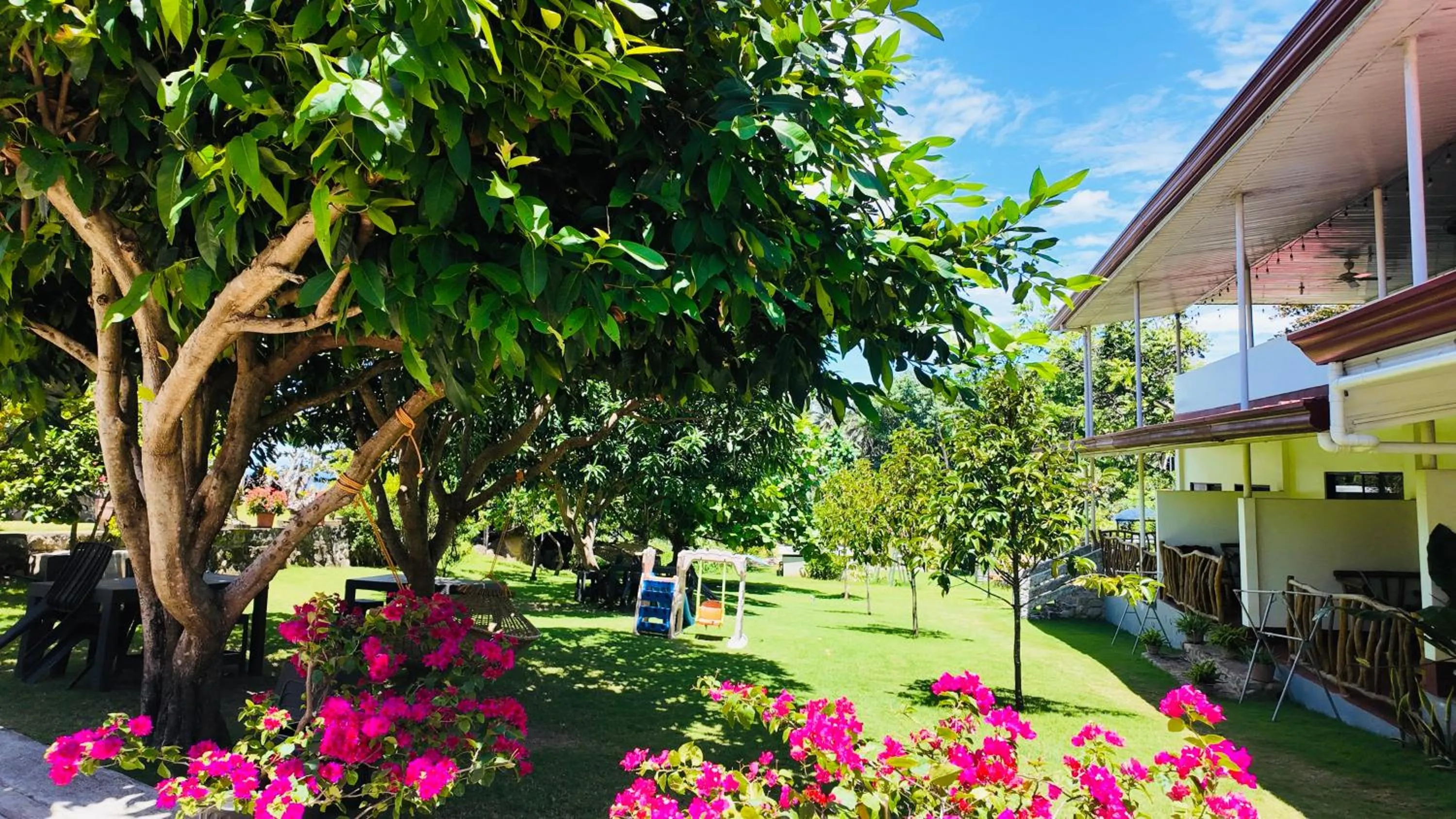 Property building in Tongatok Cliff Resort