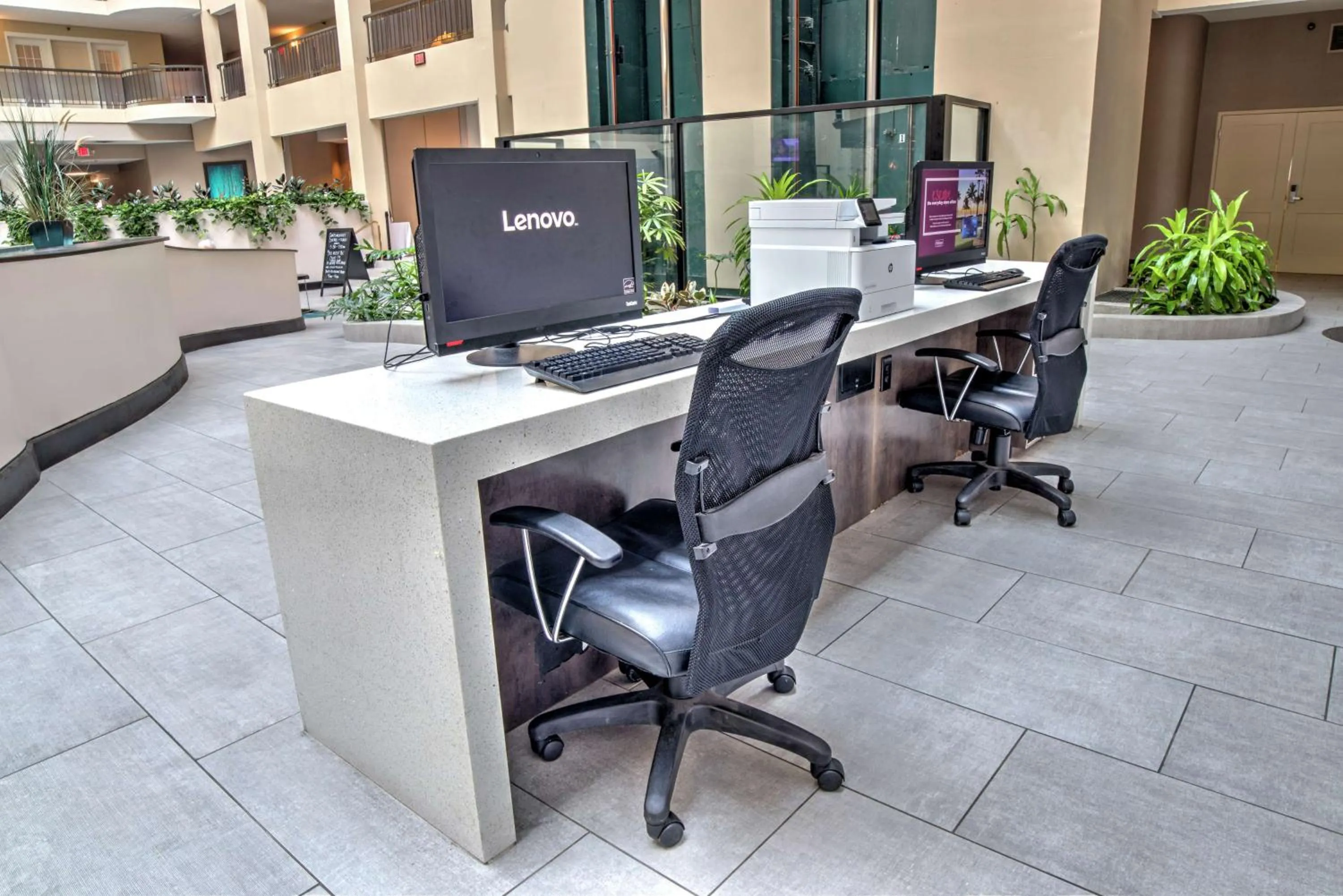 Business facilities in Embassy Suites by Hilton Indianapolis North