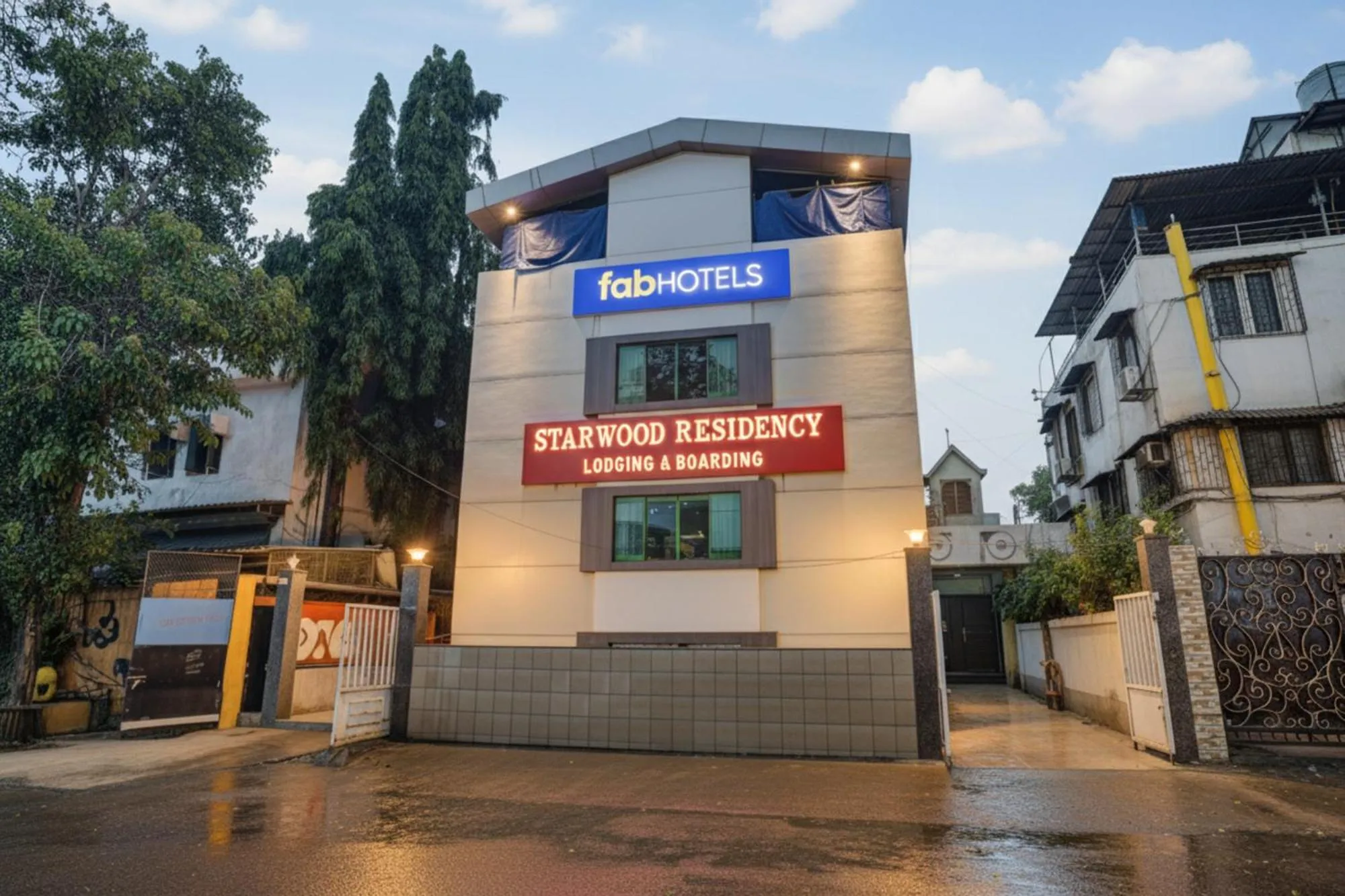 Property building in FabHotel Starwood Residency - 100M From Dr DY Patil Stadium