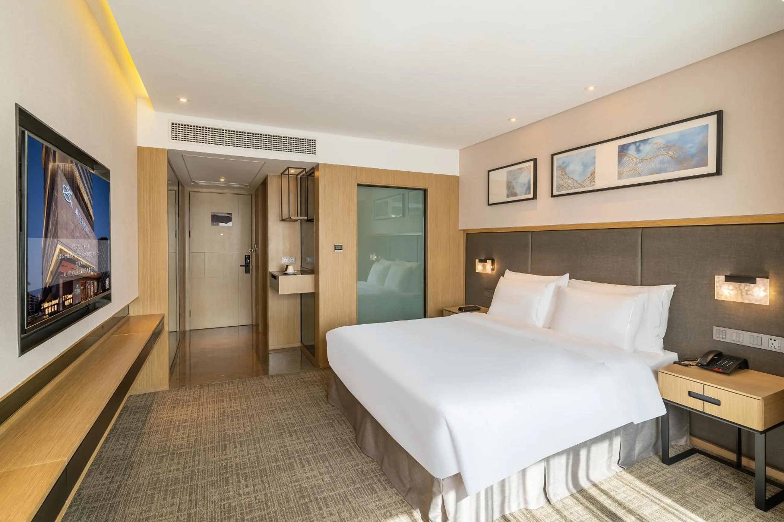 Bed in Zenith Hotel-Near Train Station & The Mixc