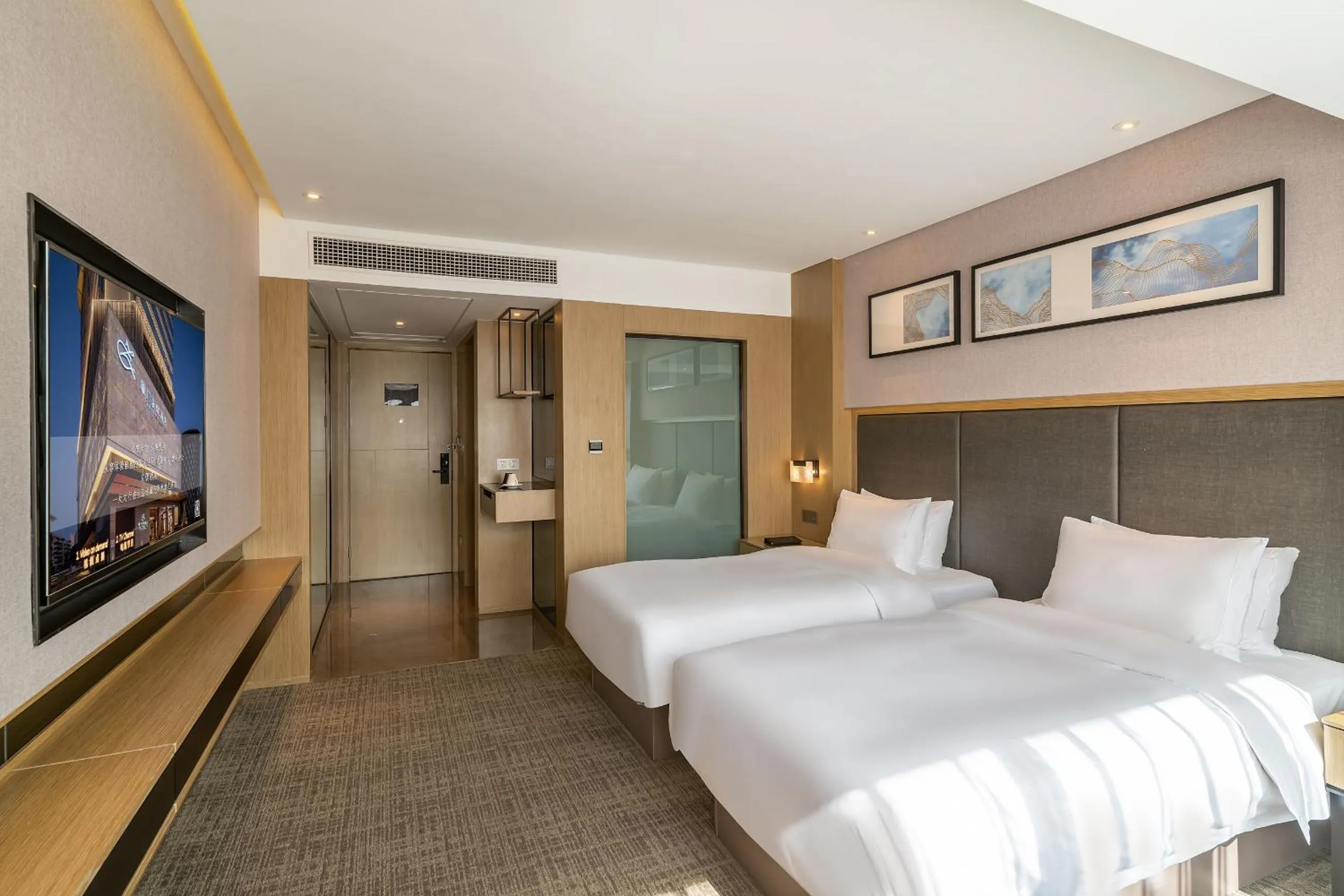 Bed in Zenith Hotel-Near Train Station & The Mixc