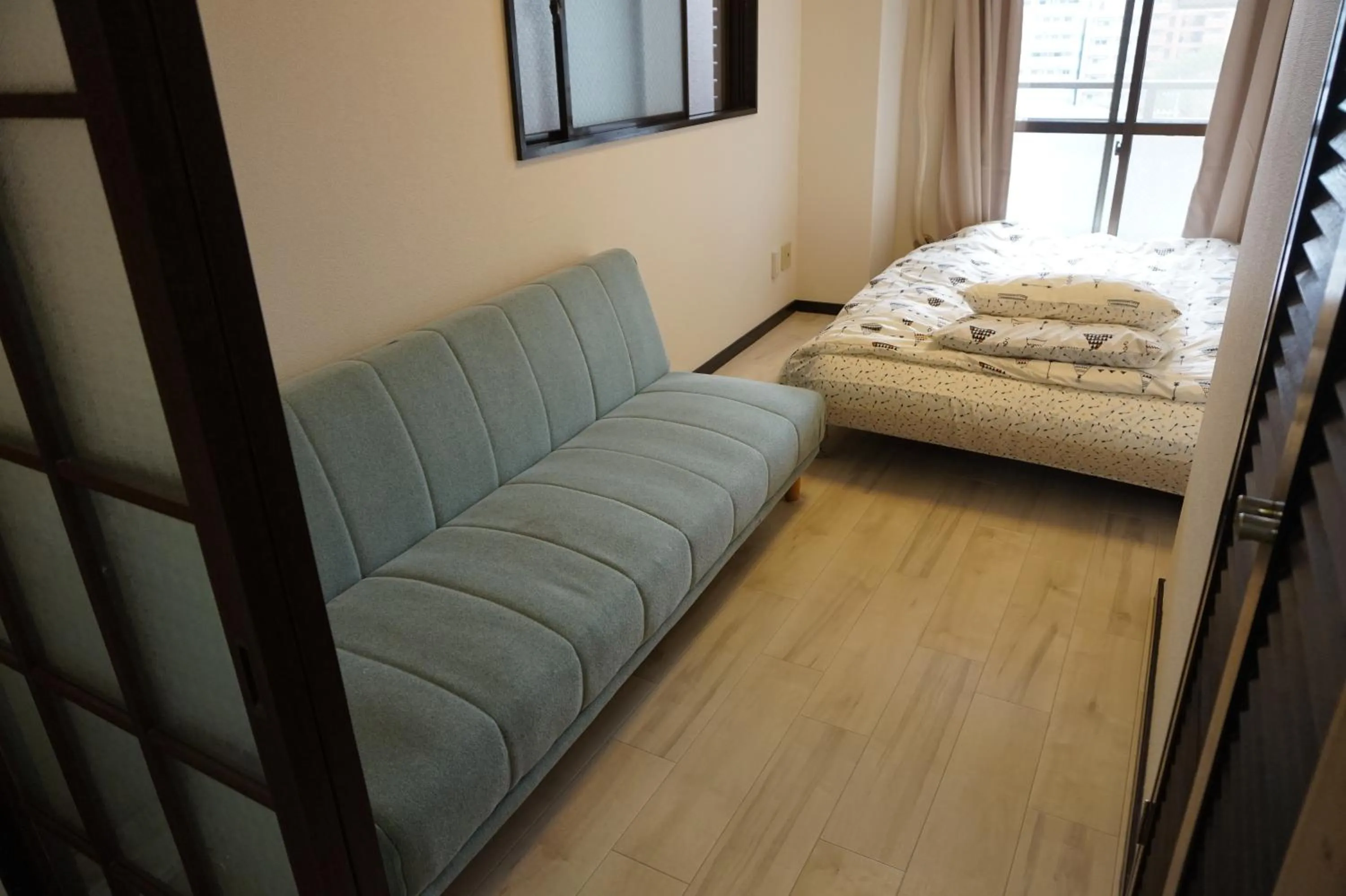 Photo of the whole room, Bed in CUBIC.30