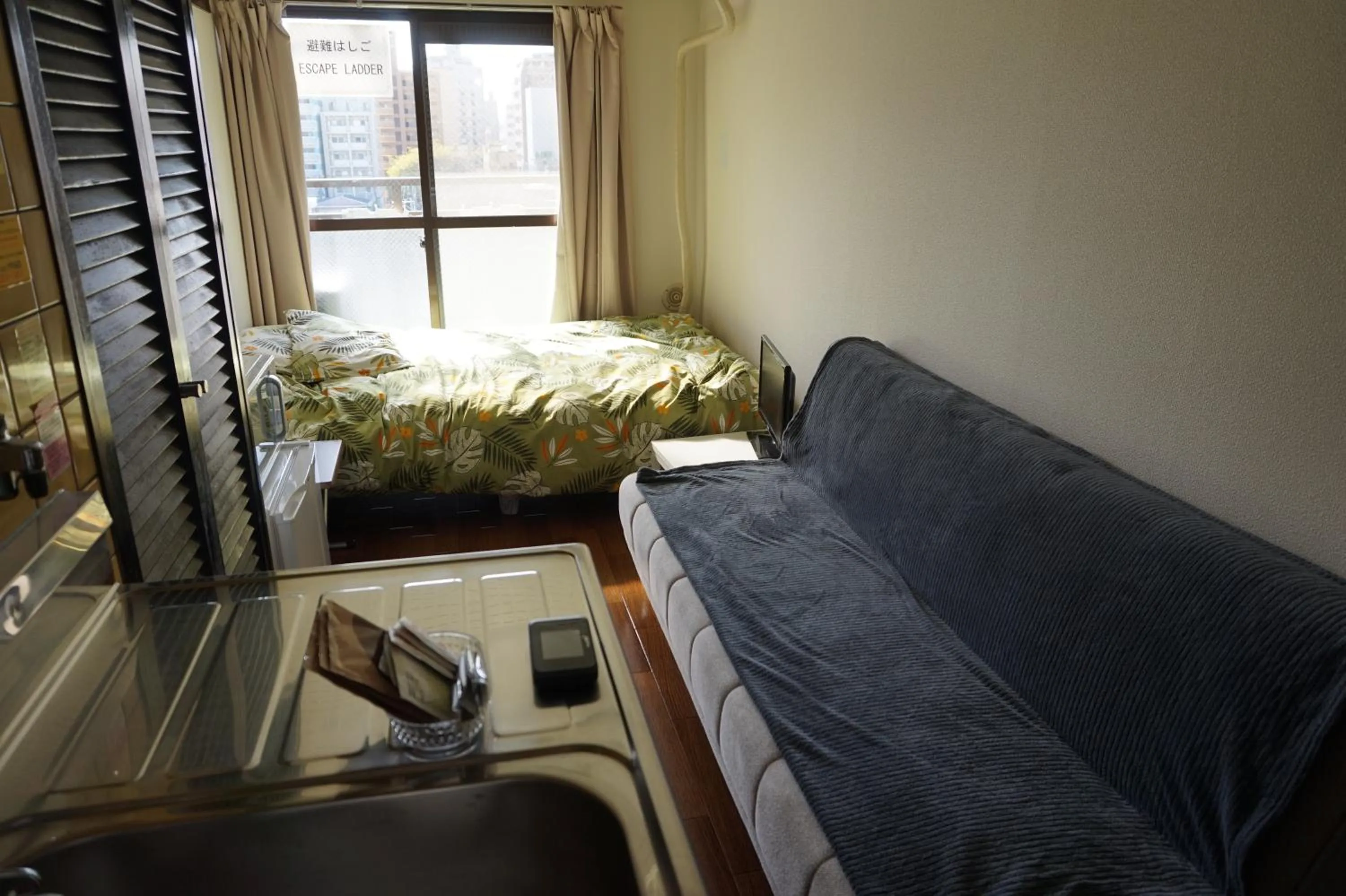 Photo of the whole room, Bed in CUBIC.30