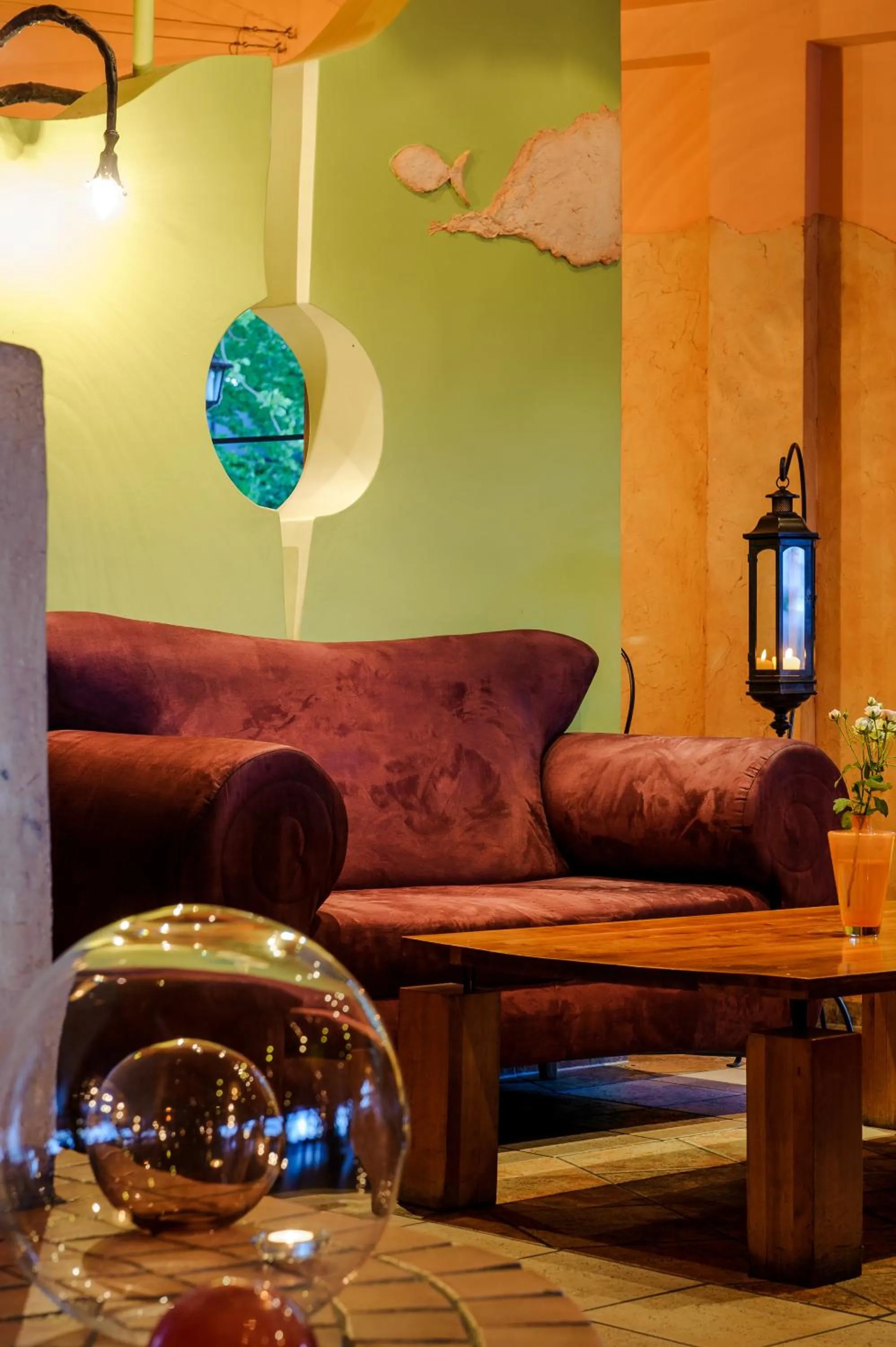 Restaurant/places to eat in Hotel Active