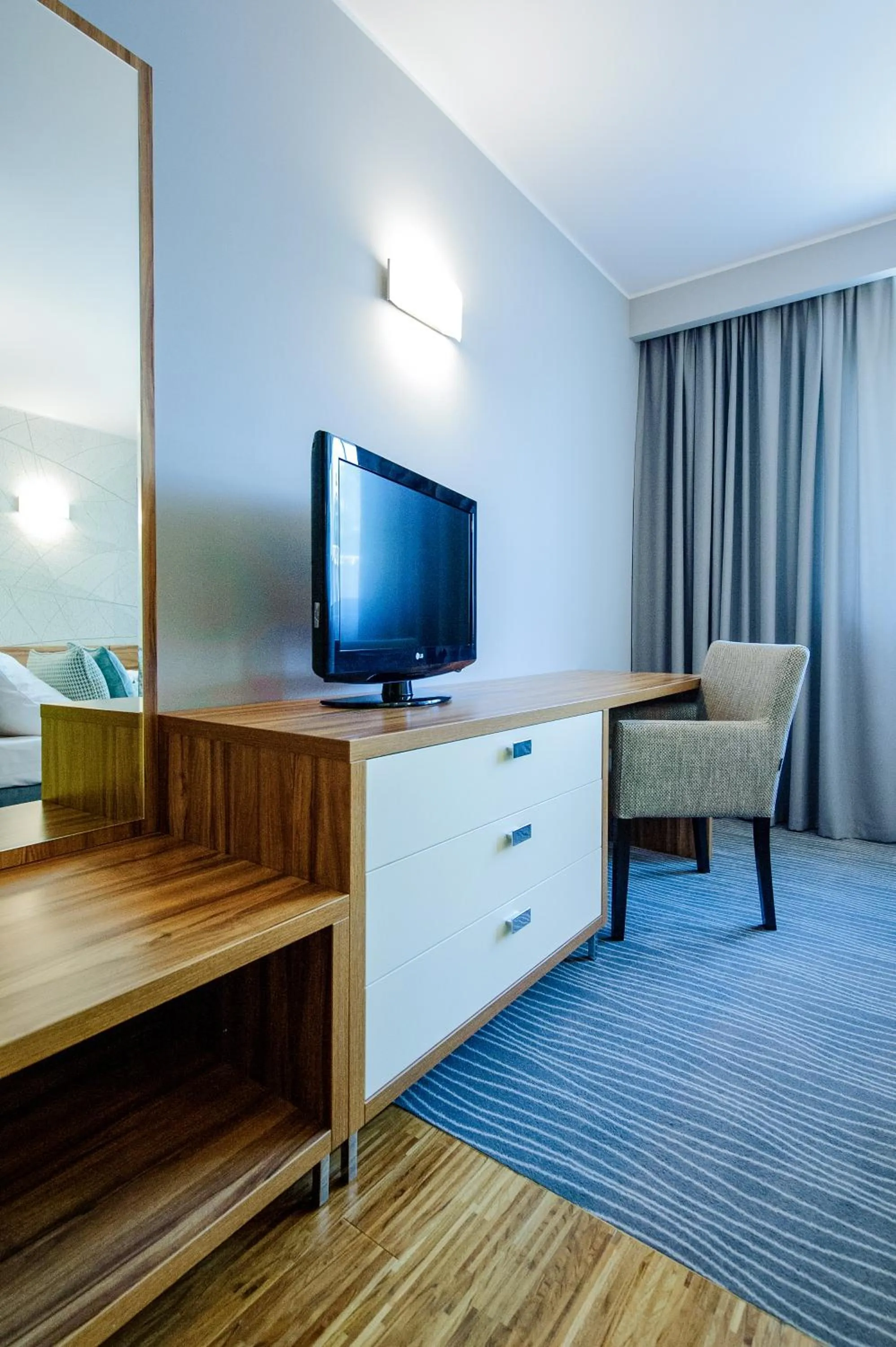 TV and multimedia in Hotel Active