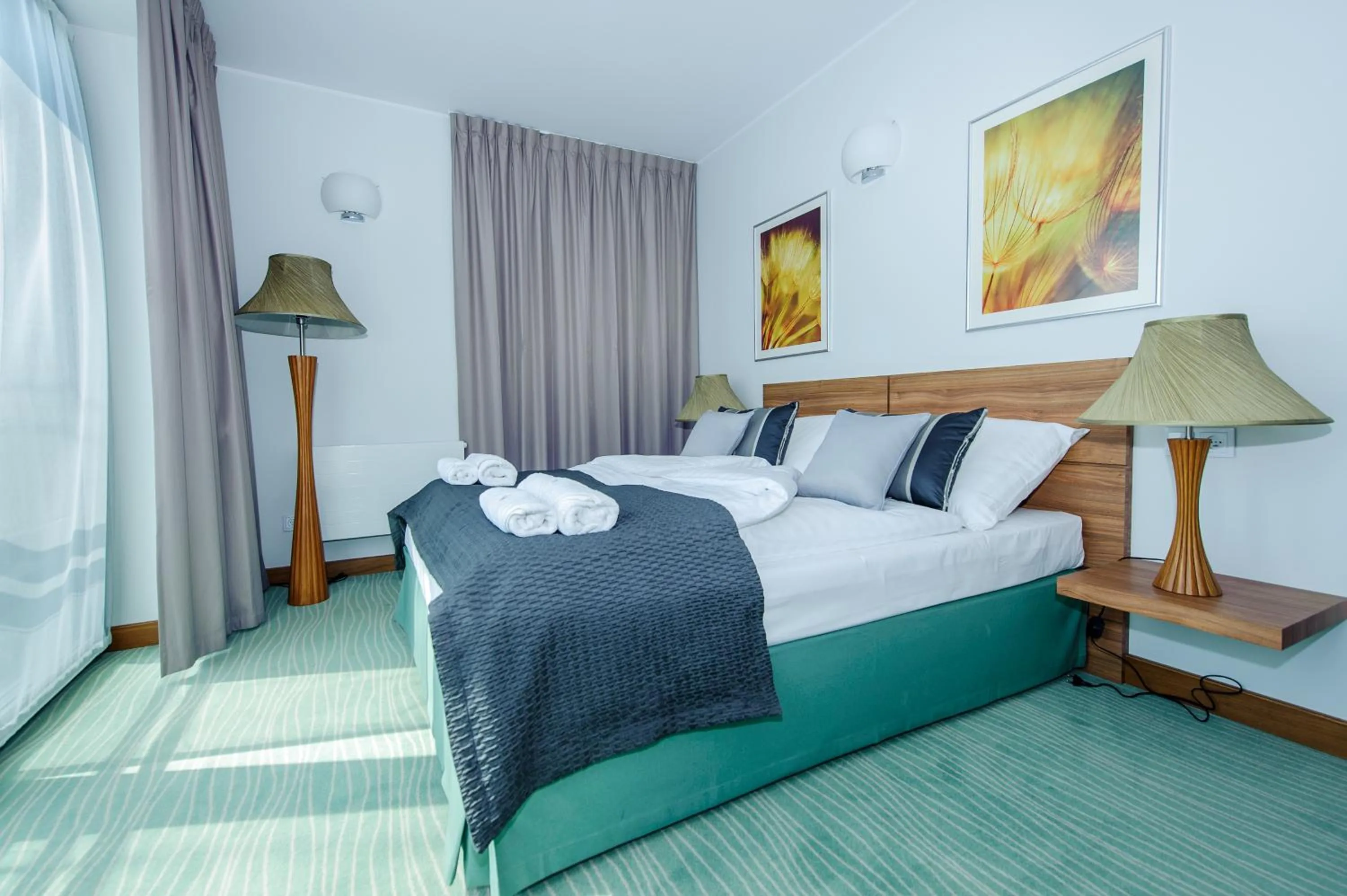 Bedroom, Bed in Hotel Active