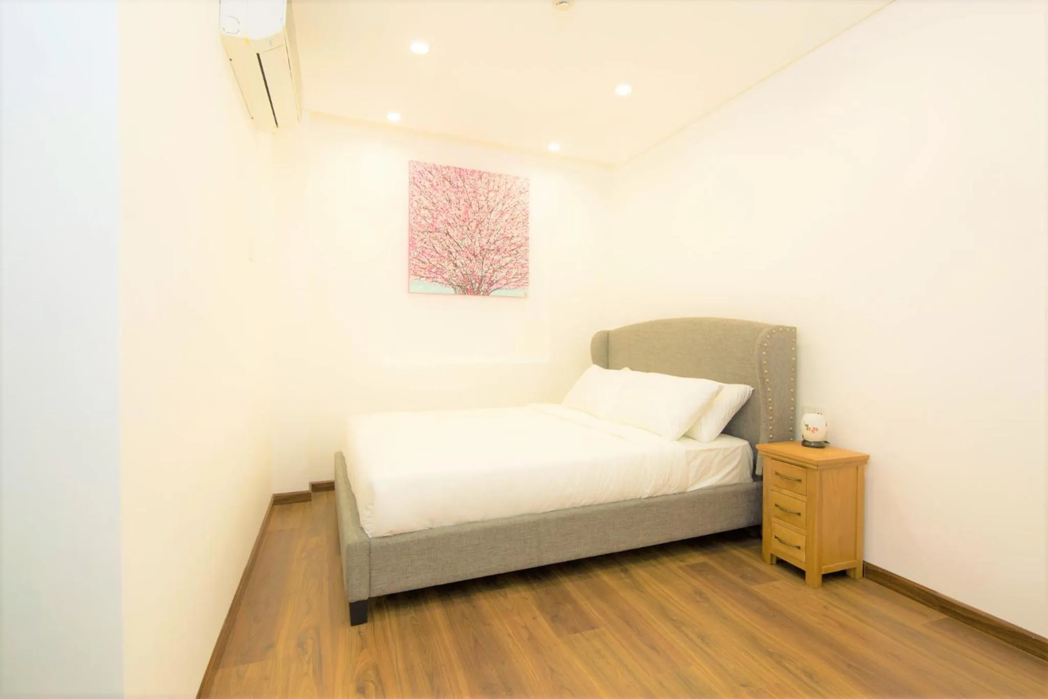 Photo of the whole room, Bed in An An Homes