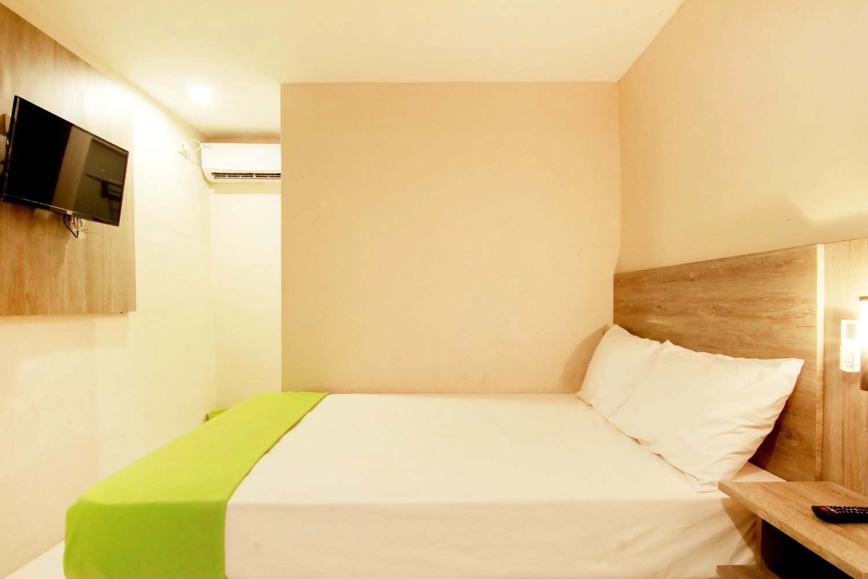 Bedroom, Bed in Homestay HD Inn