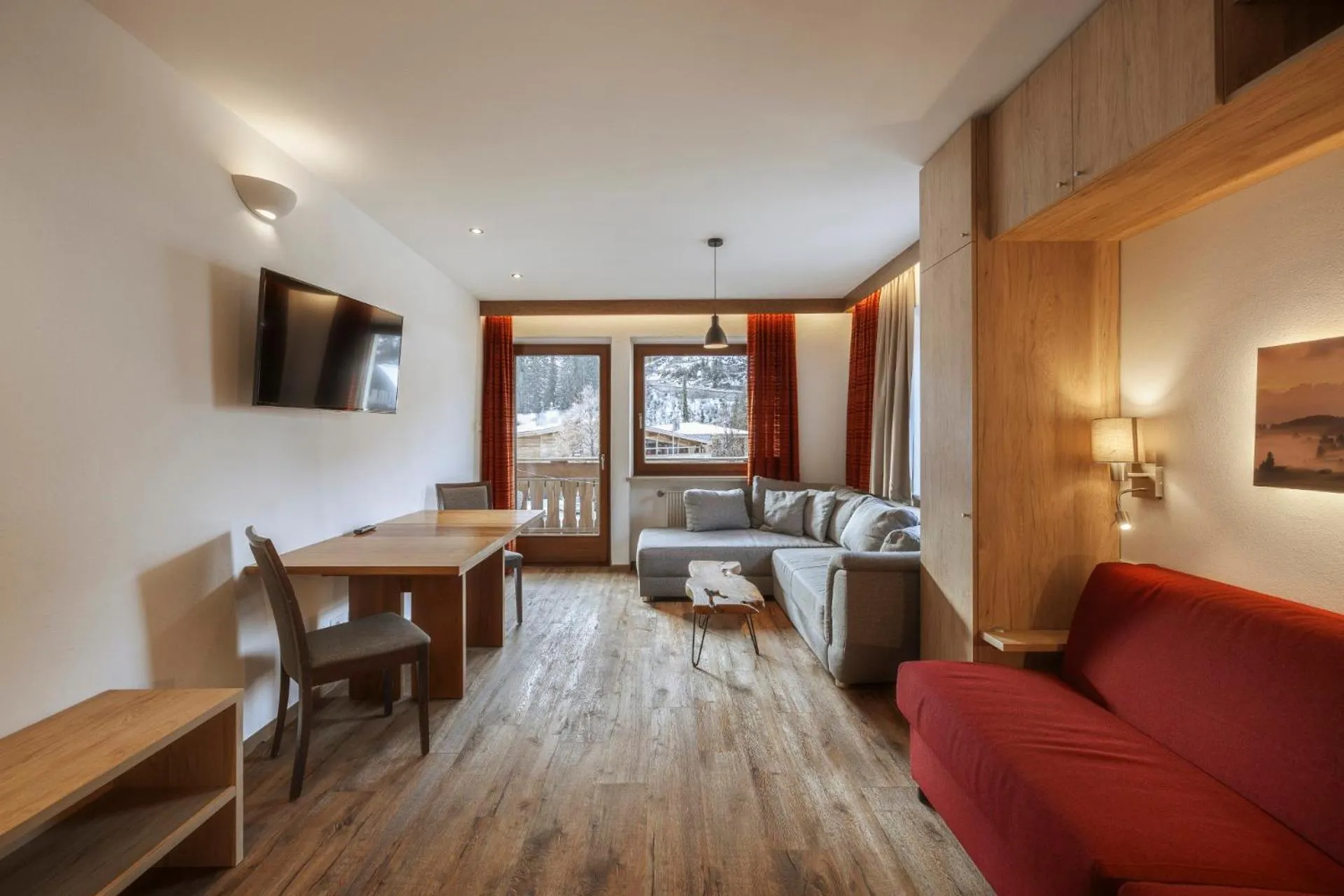 La Tambra - Residence - Central with Restaurant