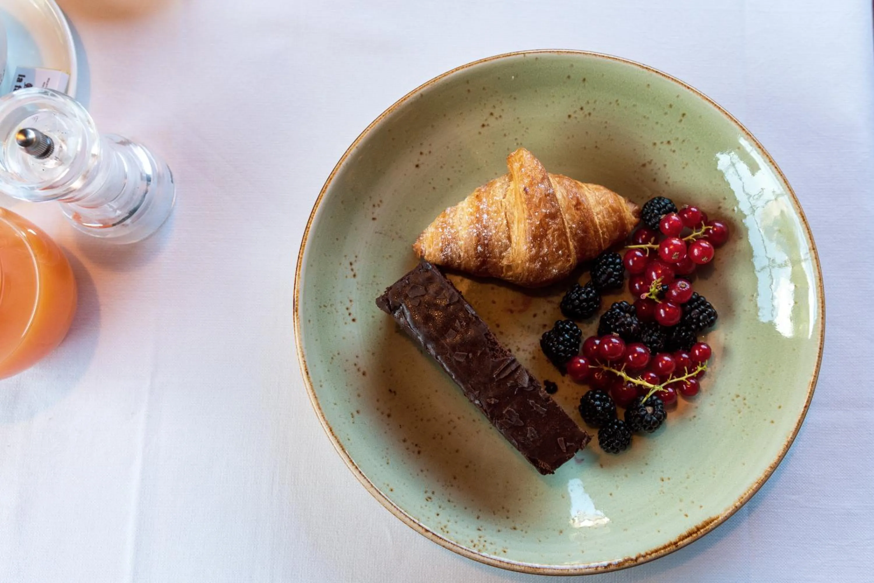 Food and drinks in La Tambra - Residence - Central with Restaurant