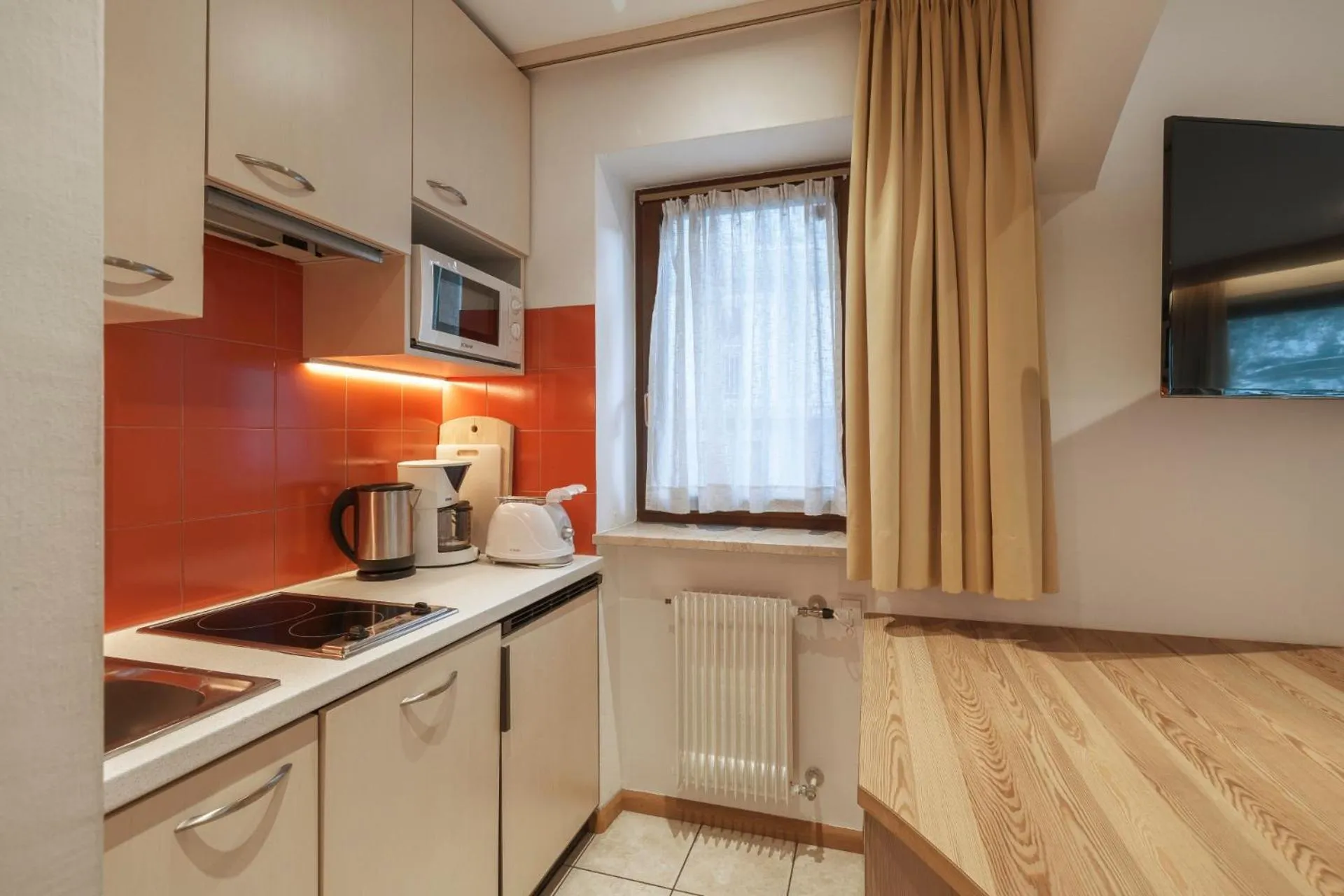 La Tambra - Residence - Central with Restaurant