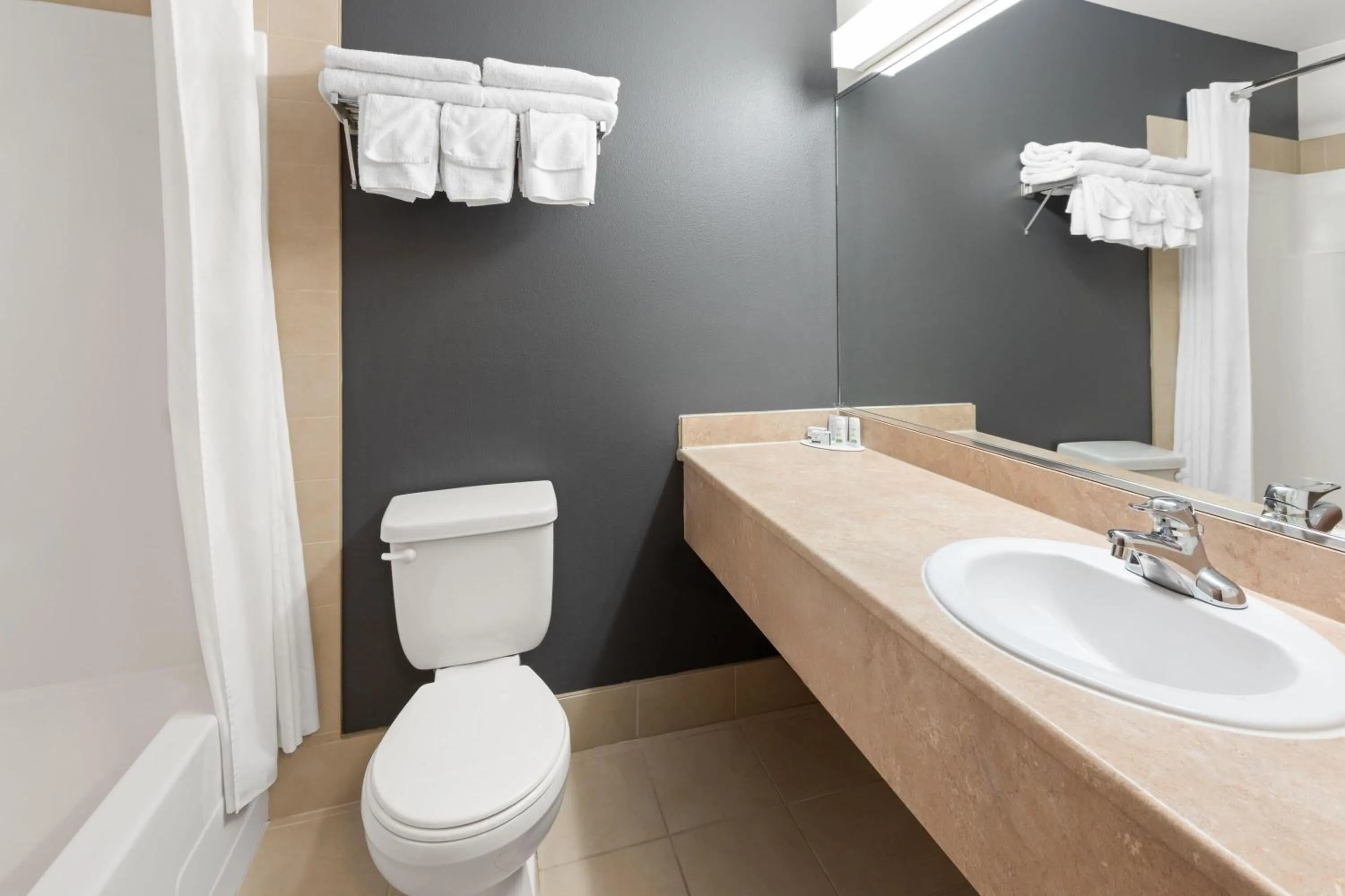 Bathroom in Super 8 by Wyndham Trois-Rivieres