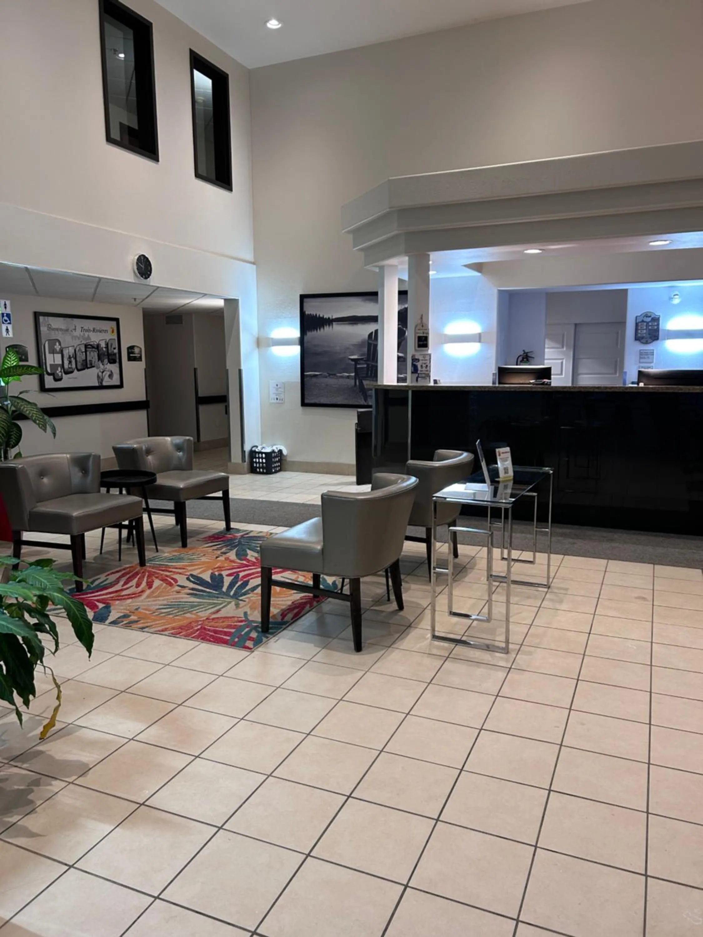 Super 8 by Wyndham Trois-Rivieres