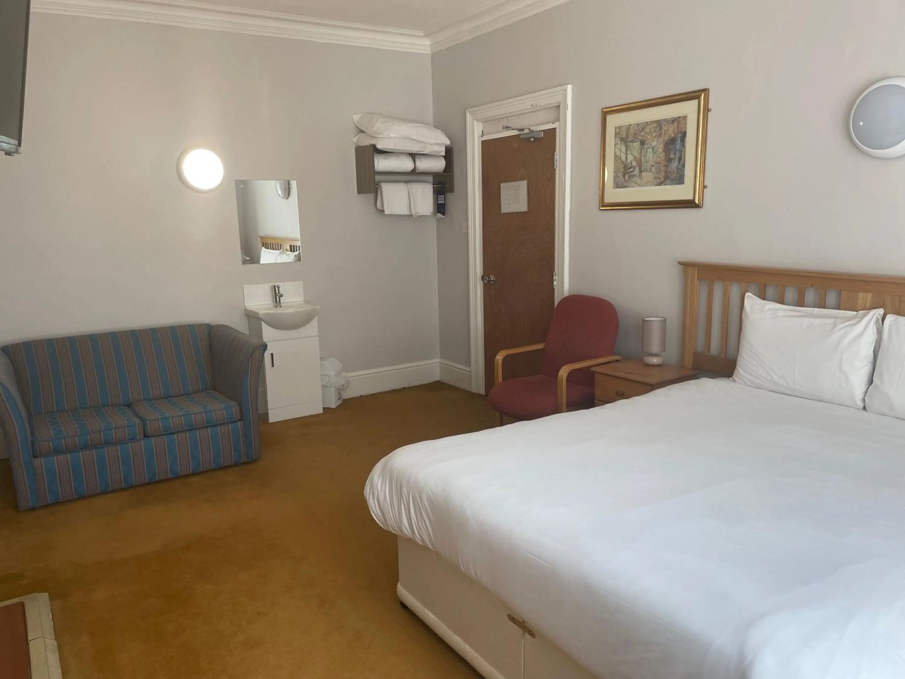 Bedroom, Bed in Brookside Lodge