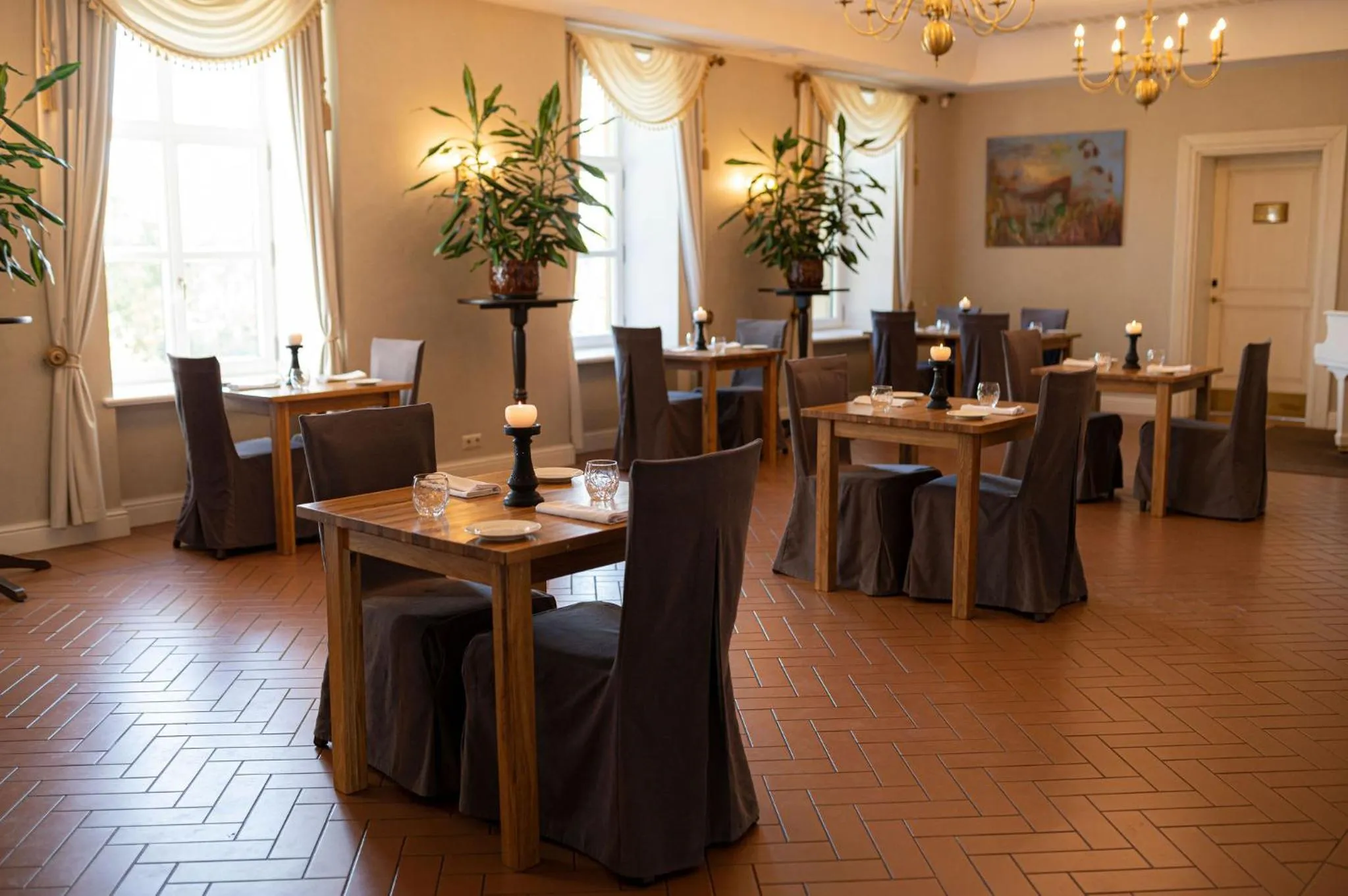 Restaurant/places to eat in Skrunda Manor