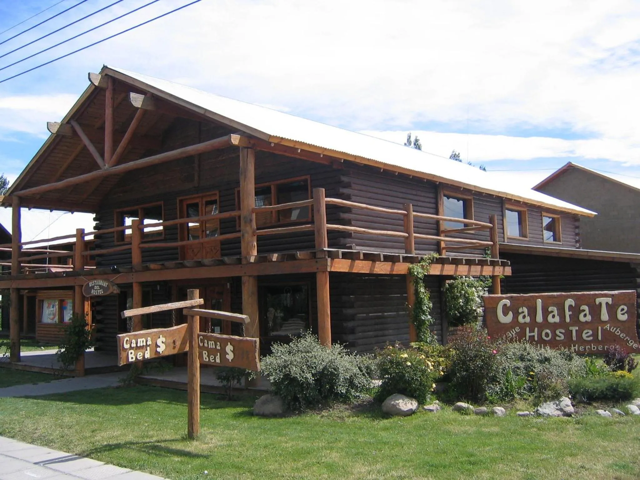 Facade/entrance in Calafate Hostel