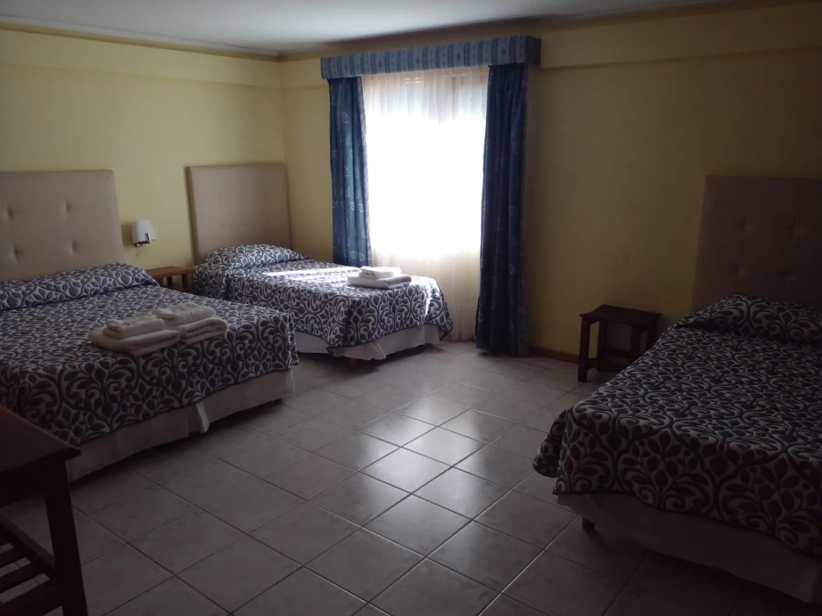 Photo of the whole room, Bed in Calafate Hostel