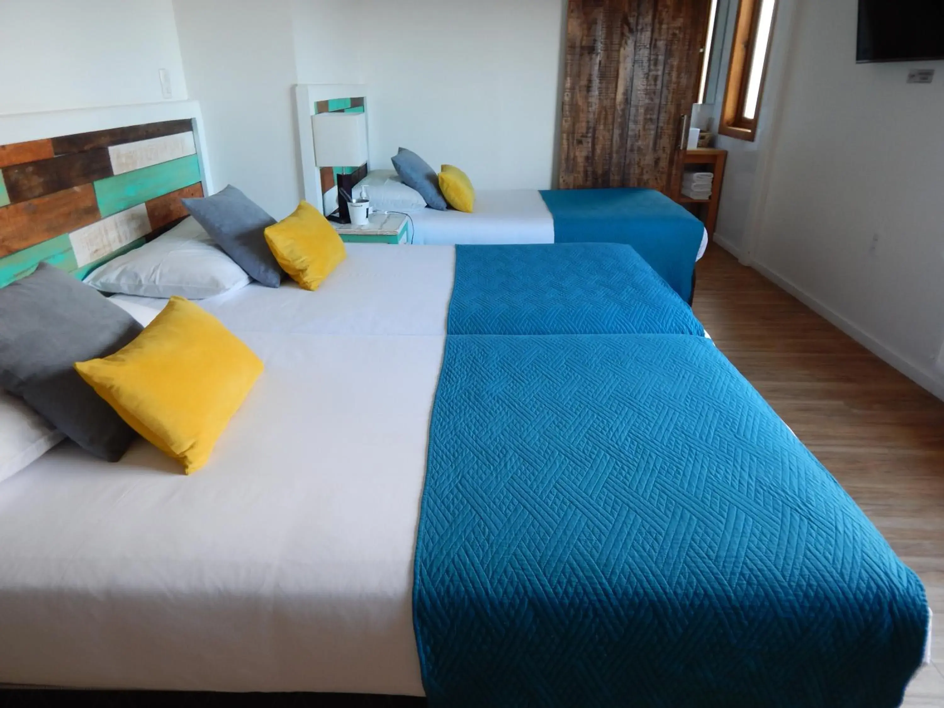 Triple Room with Private Bathroom and Sea View - single occupancy in Hostal Buenavista Patagonia Triple Room with Private Bathroom and Sea View - single occupancy in Hostal Buenavista Patagonia