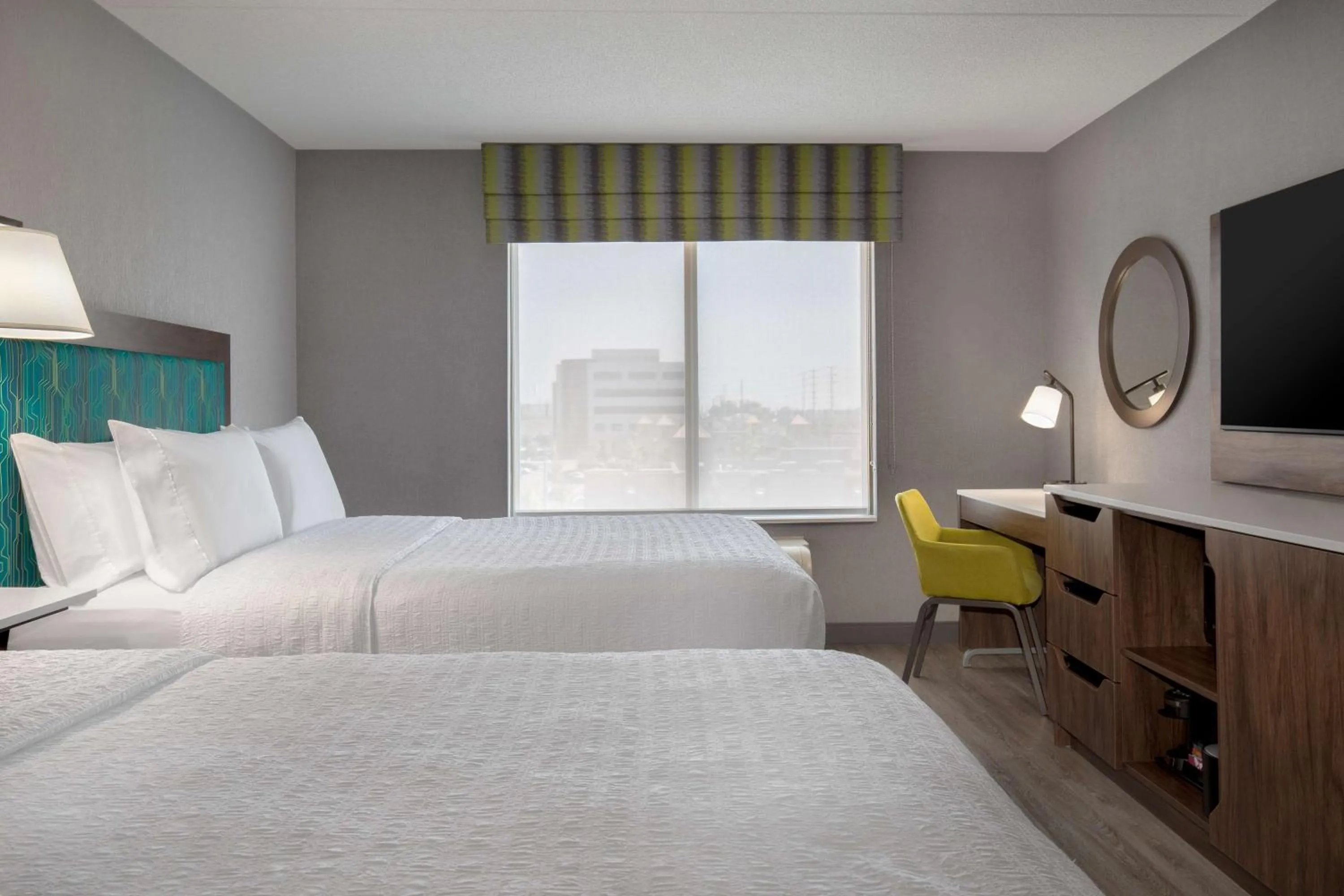 Bedroom, Bed in Hampton Inn by Hilton Brampton - Toronto