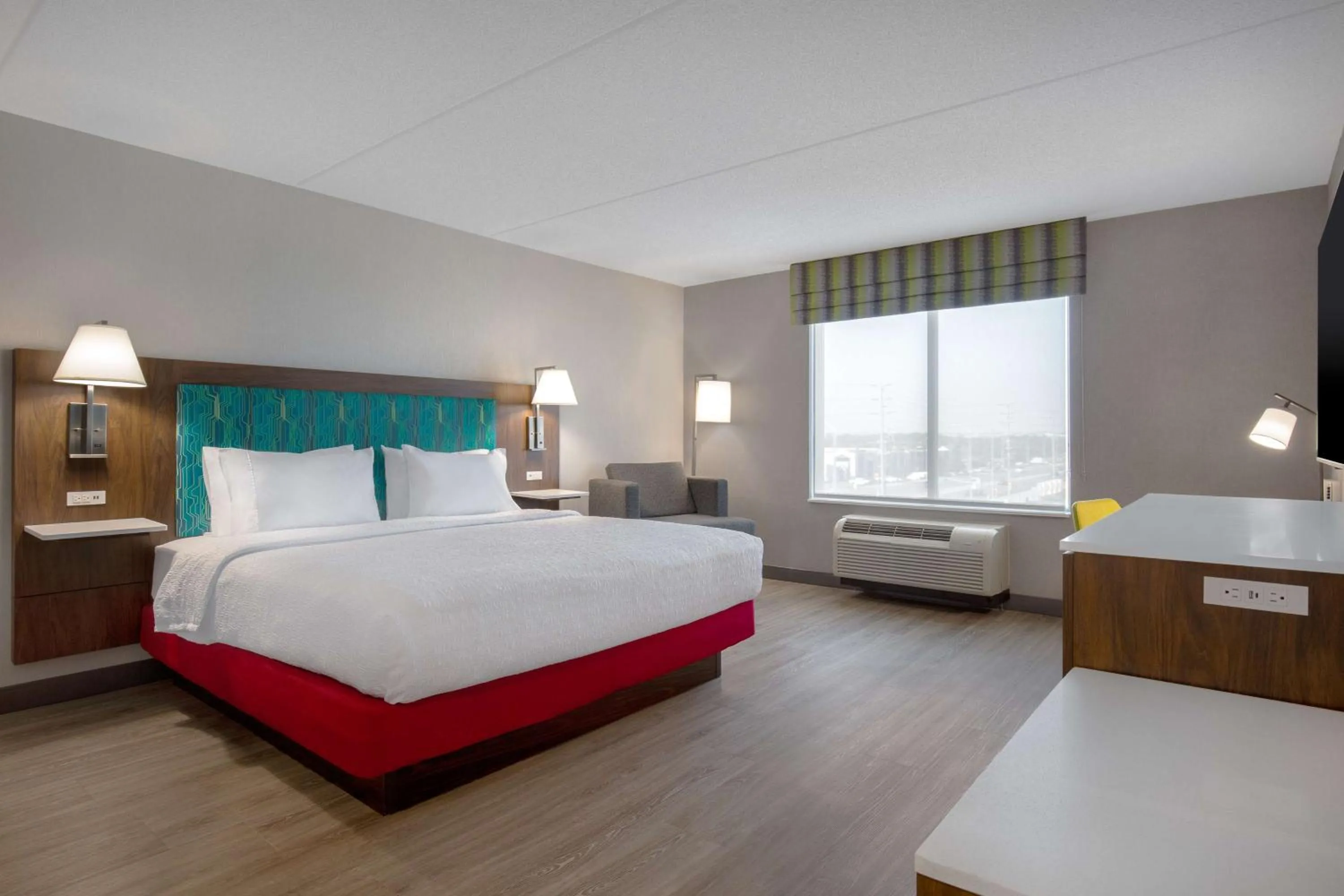 Bed in Hampton Inn by Hilton Brampton - Toronto