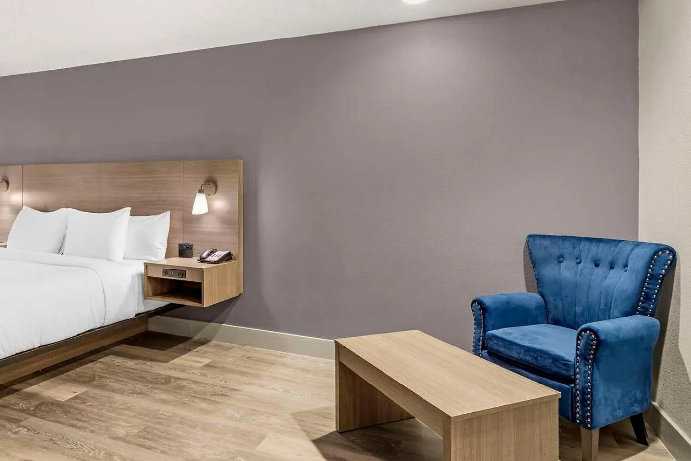 Bedroom, Bed in The Angler Hotel Livingston, an Ascend Collection Hotel