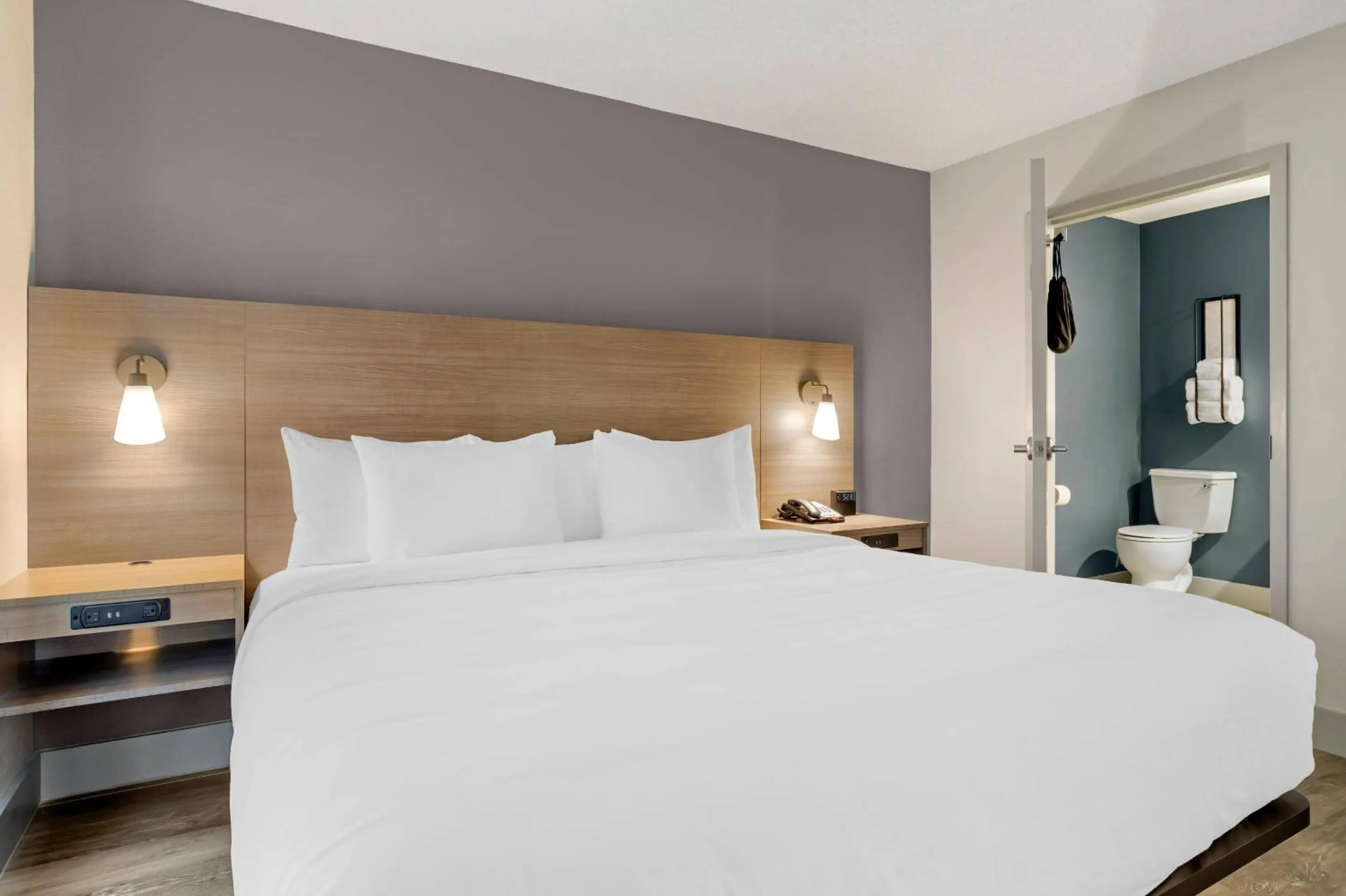 Bedroom, Bed in The Angler Hotel Livingston, an Ascend Collection Hotel