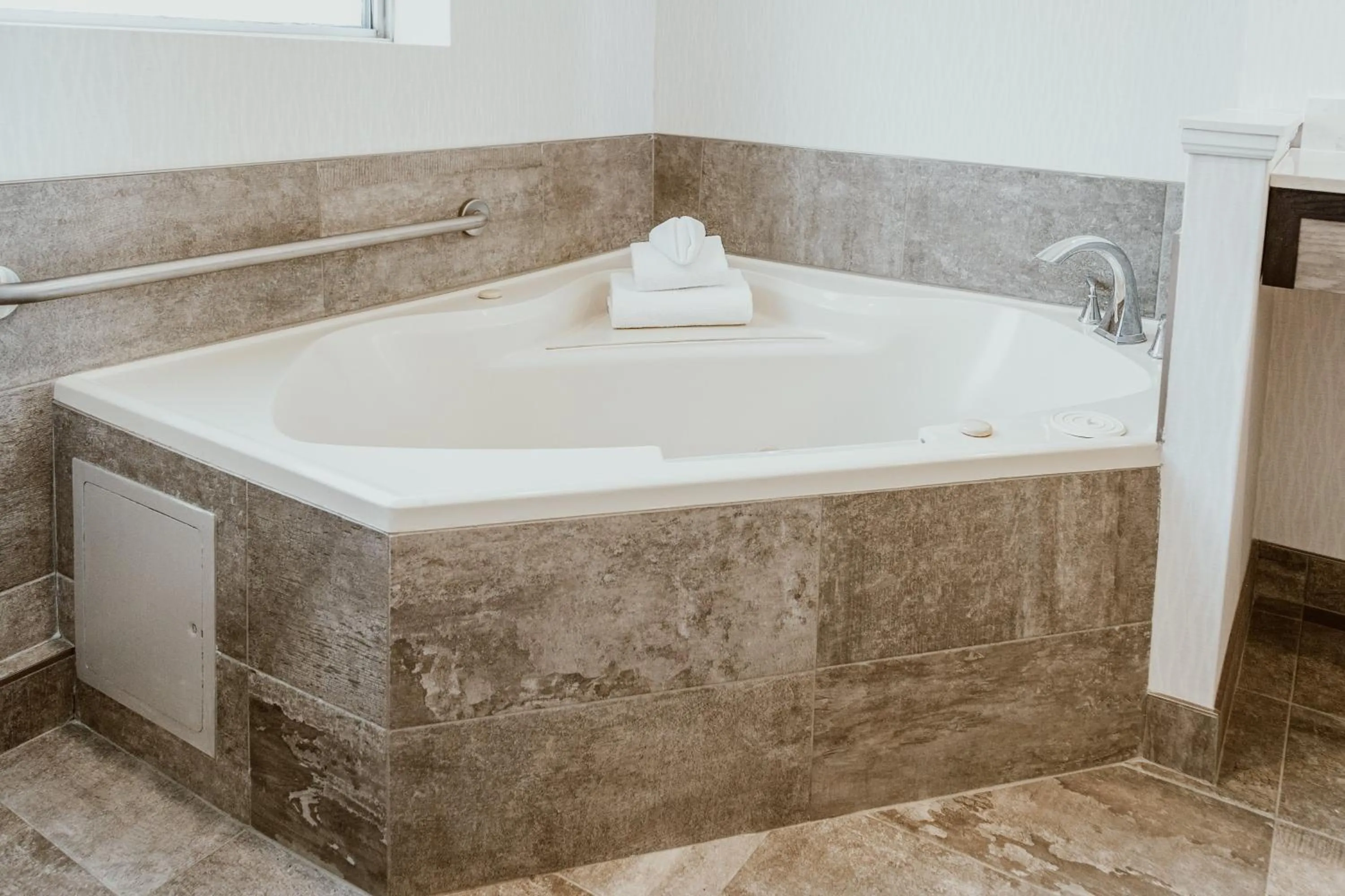 Photo of the whole room in Crowne Plaza Fredericton Lord Beaverbrook by IHG