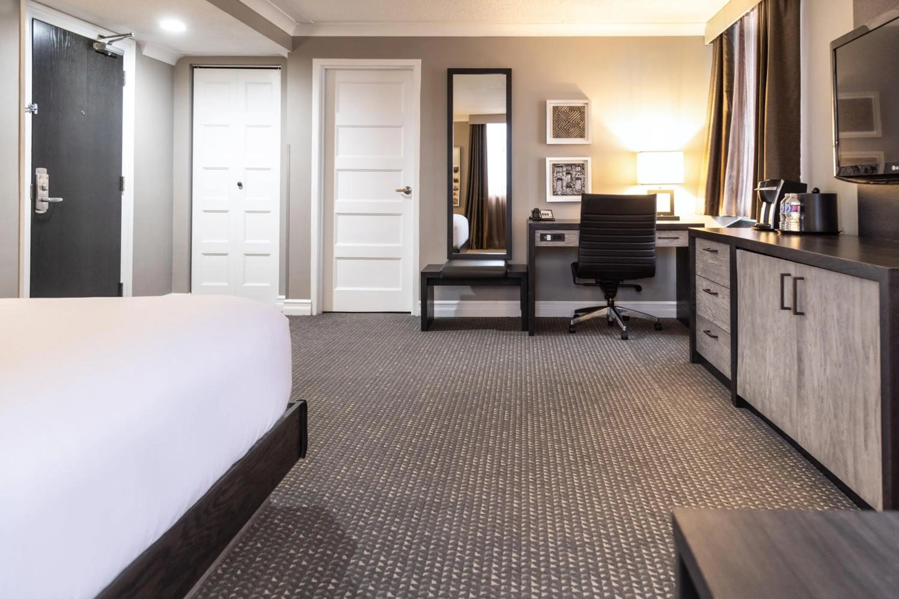 Photo of the whole room, Bed in Crowne Plaza Fredericton Lord Beaverbrook by IHG