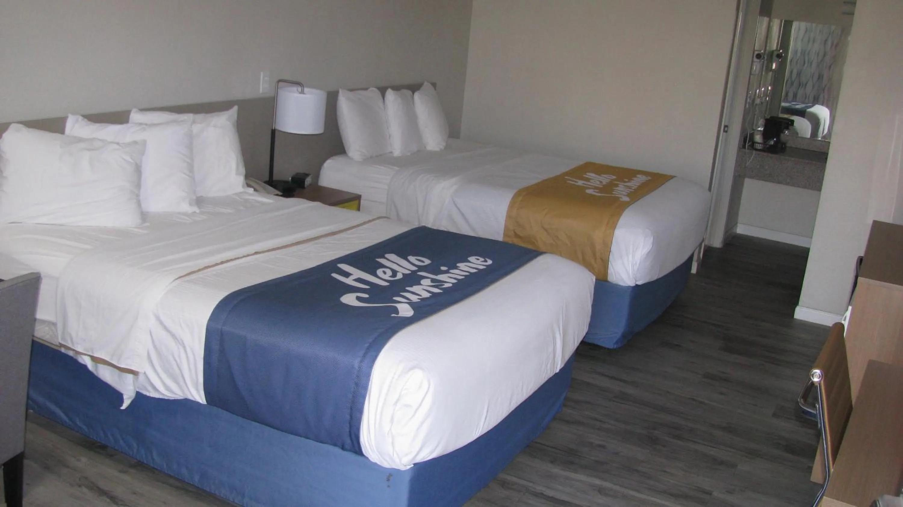 Bedroom, Bed in Days Inn by Wyndham Willcox