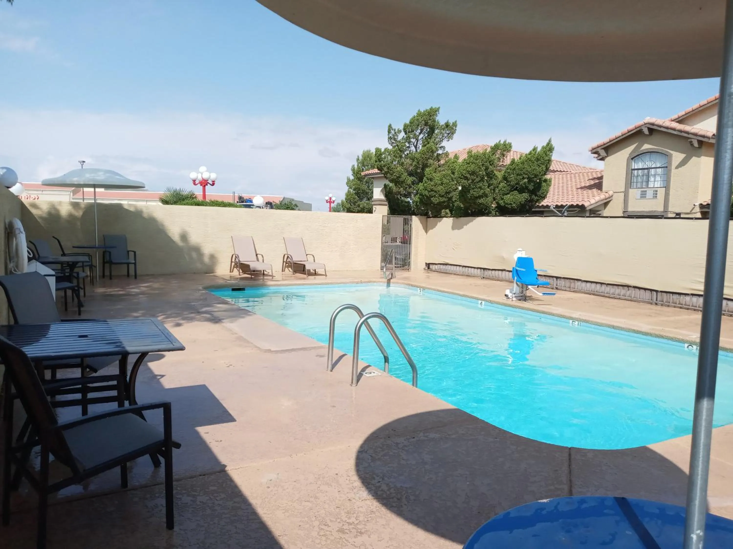 Swimming pool in Days Inn by Wyndham Willcox